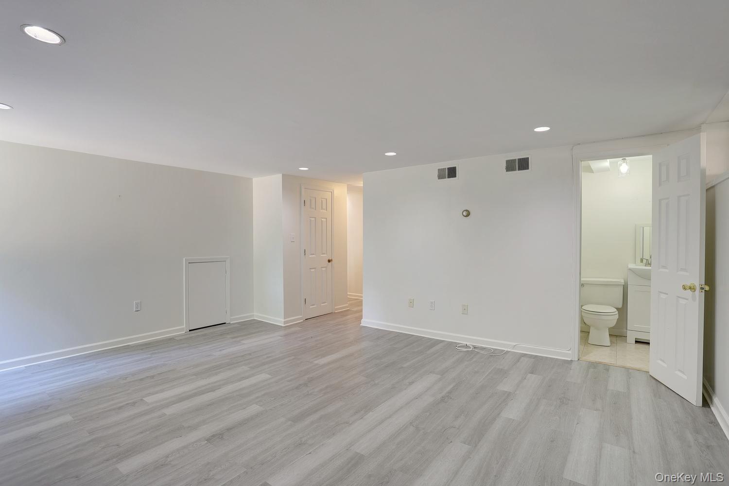 9 Charlotte Drive Property Photo 28