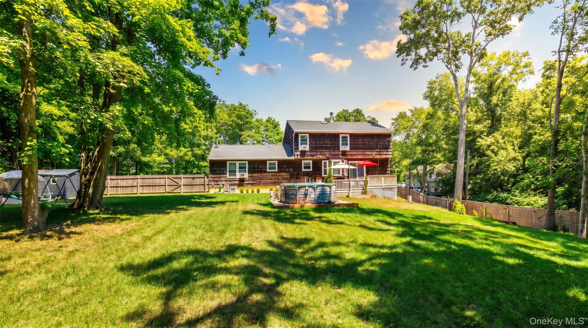 370 S Country Road Property Photo 34