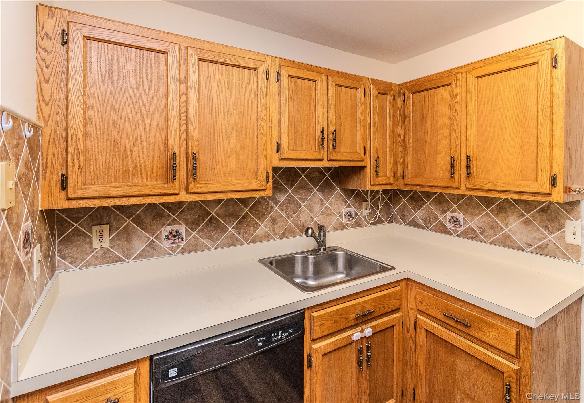 405 Bentley Court Property Photo 15