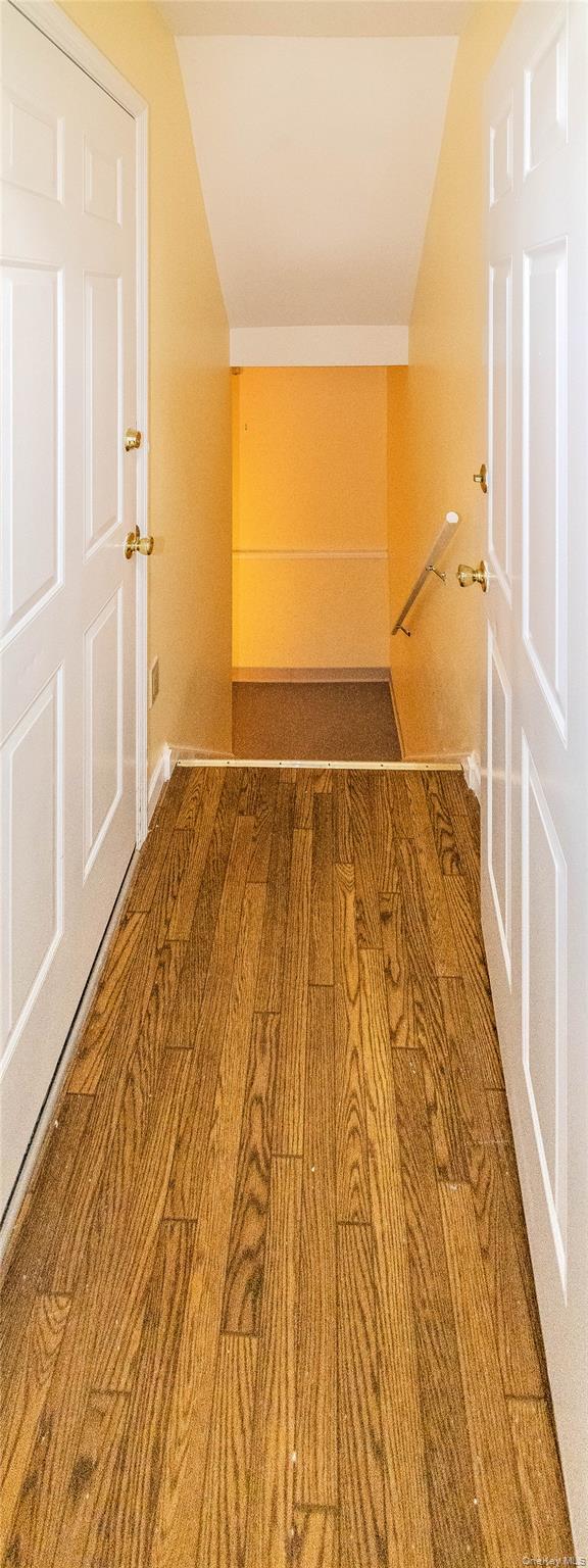 405 Bentley Court Property Photo 25