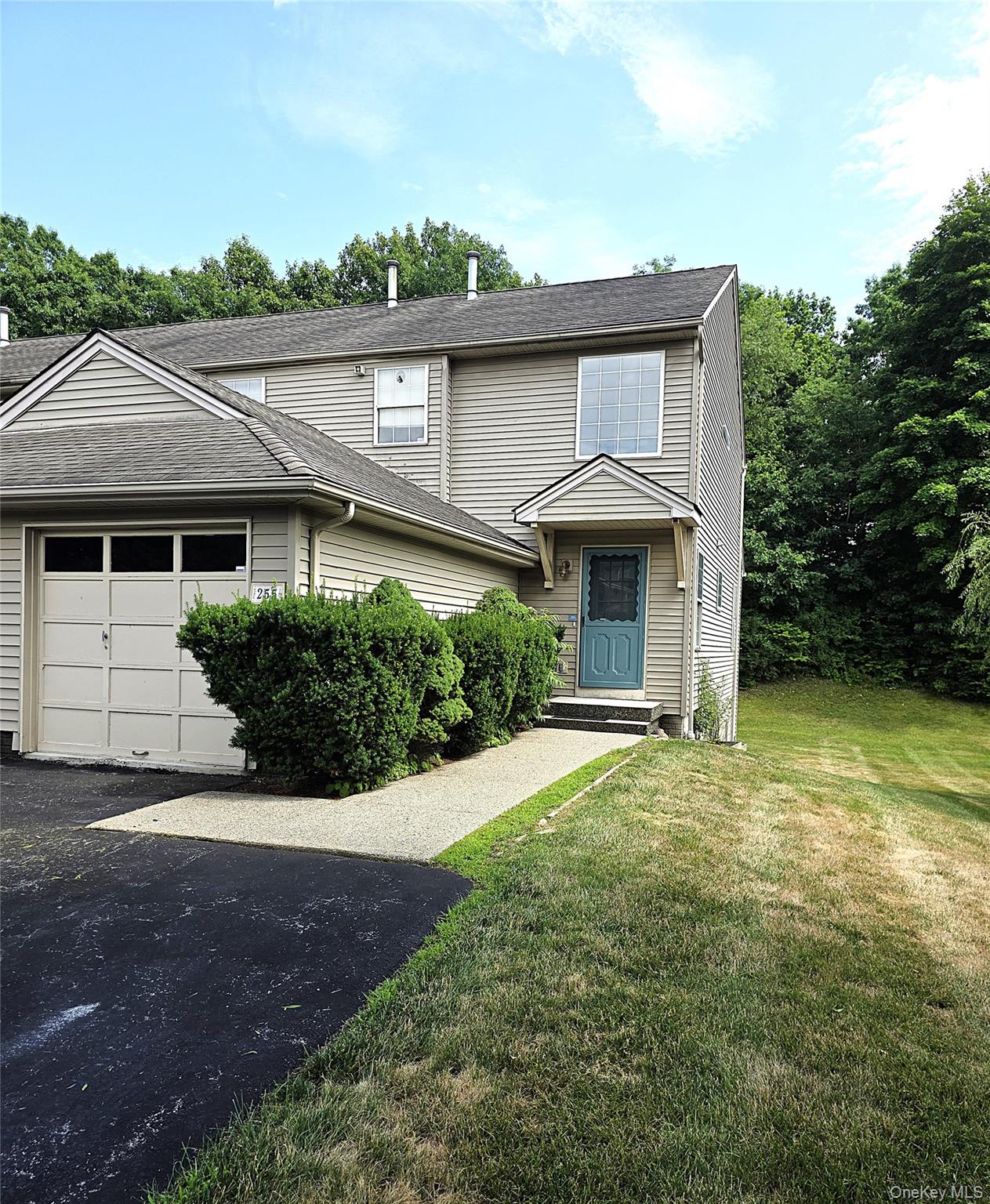 255 Crestwood Court Property Photo 3