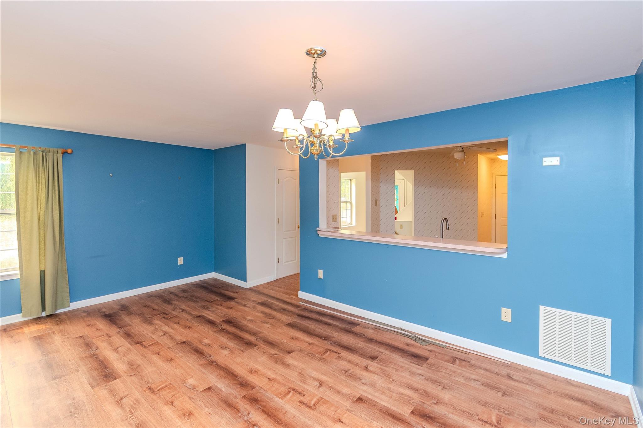 255 Crestwood Court Property Photo 12