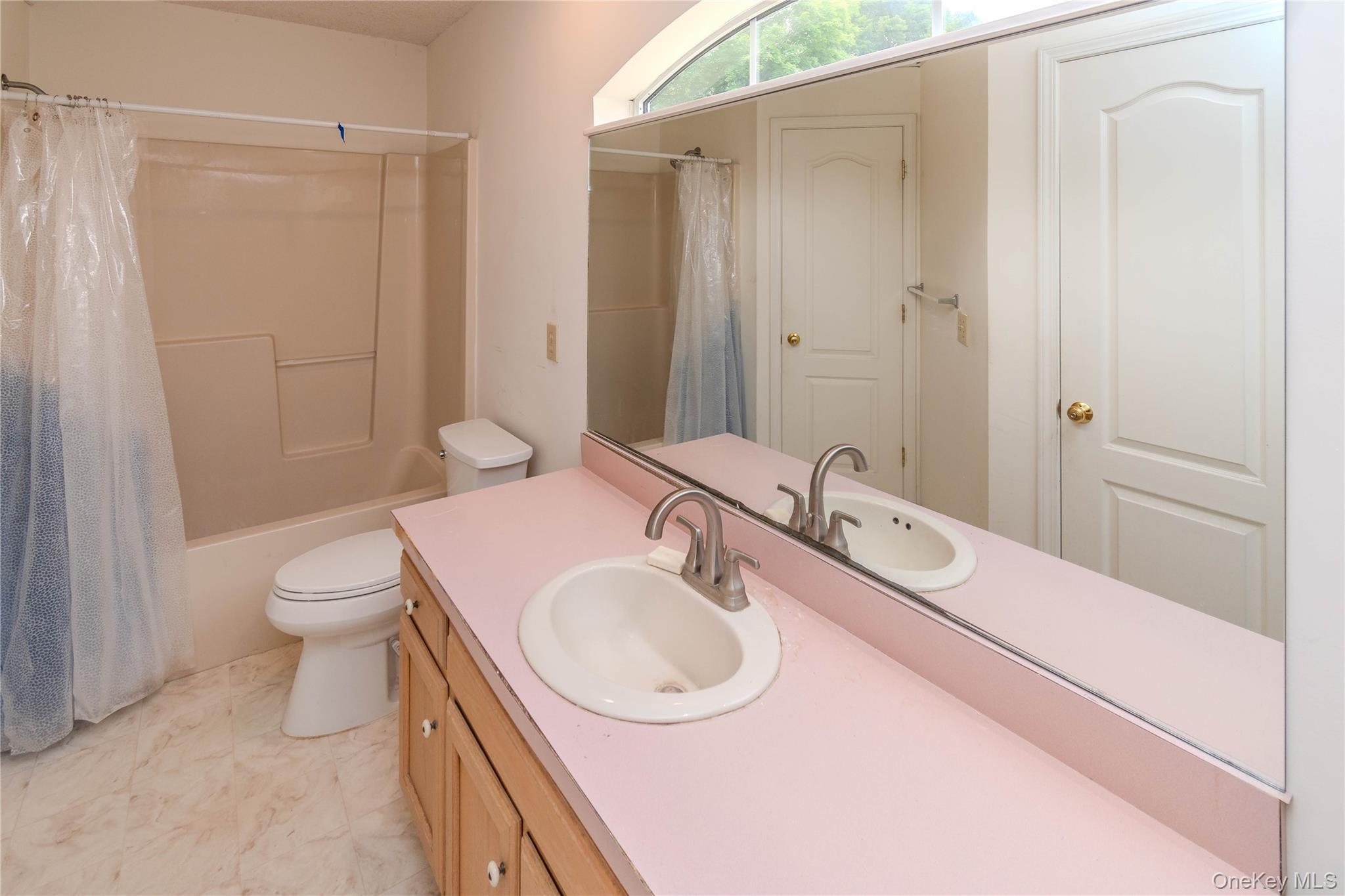 255 Crestwood Court Property Photo 17