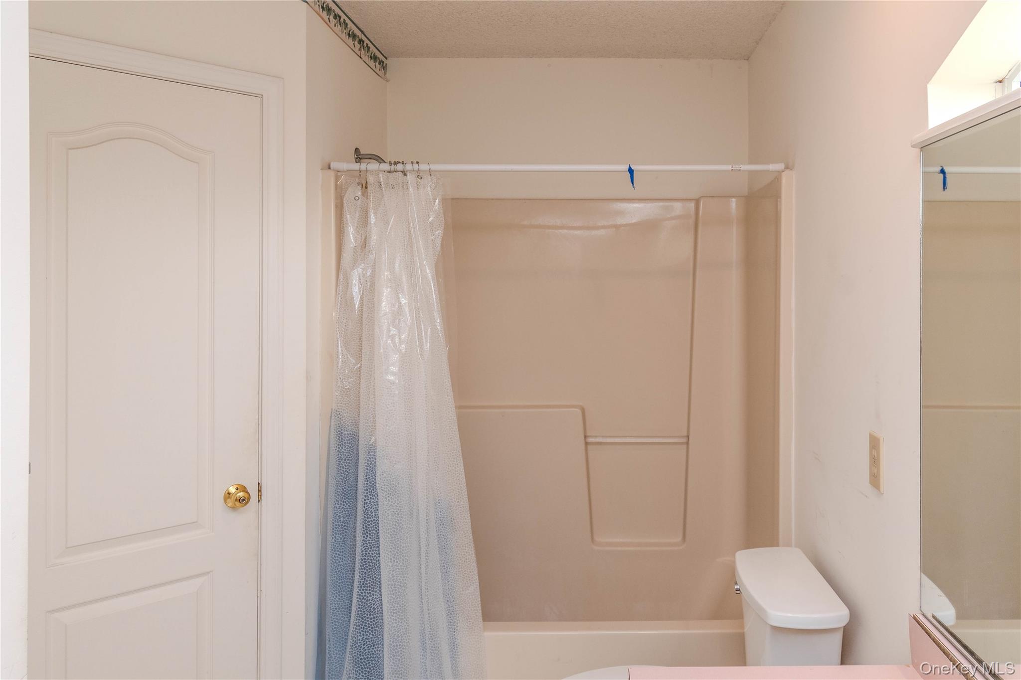 255 Crestwood Court Property Photo 19