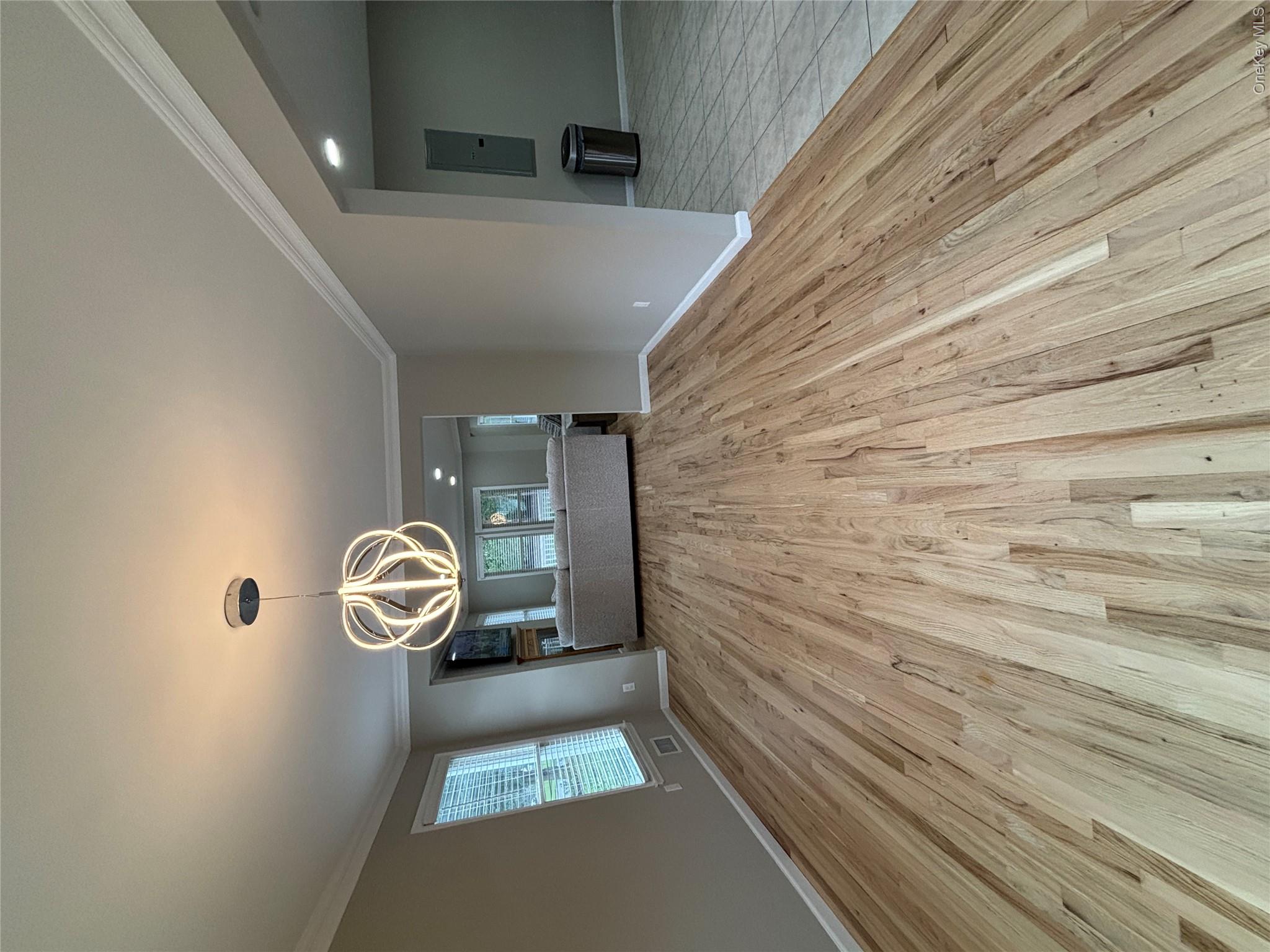 38 Hallock Avenue Property Photo 13