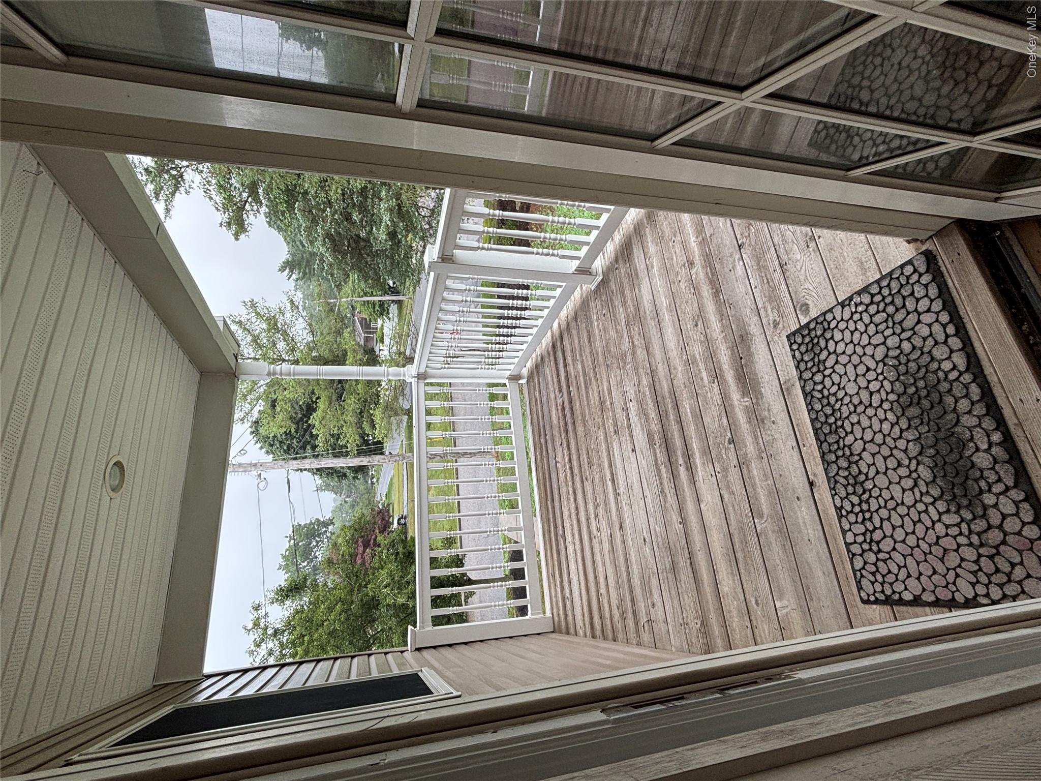 38 Hallock Avenue Property Photo 17