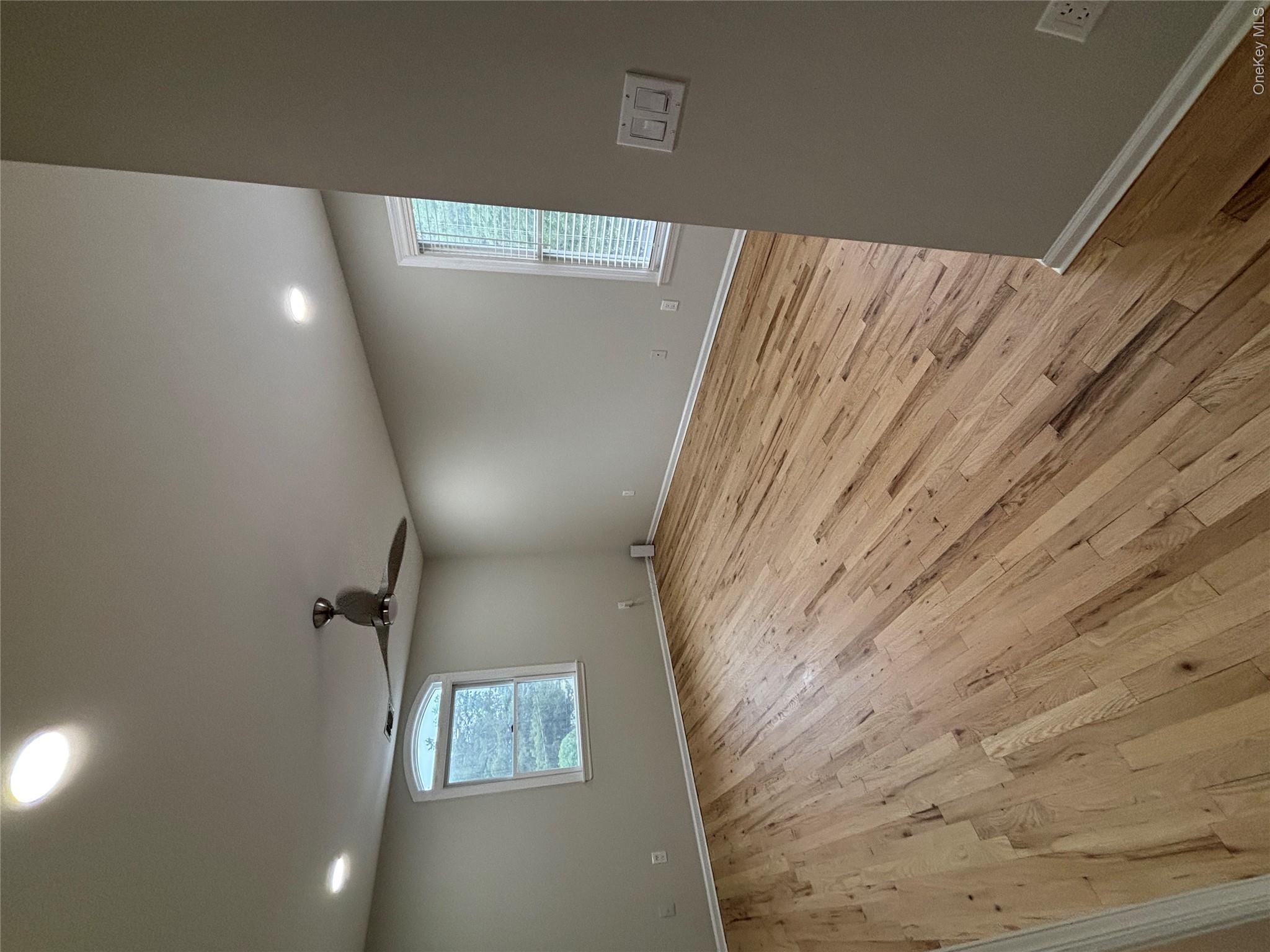 38 Hallock Avenue Property Photo 26