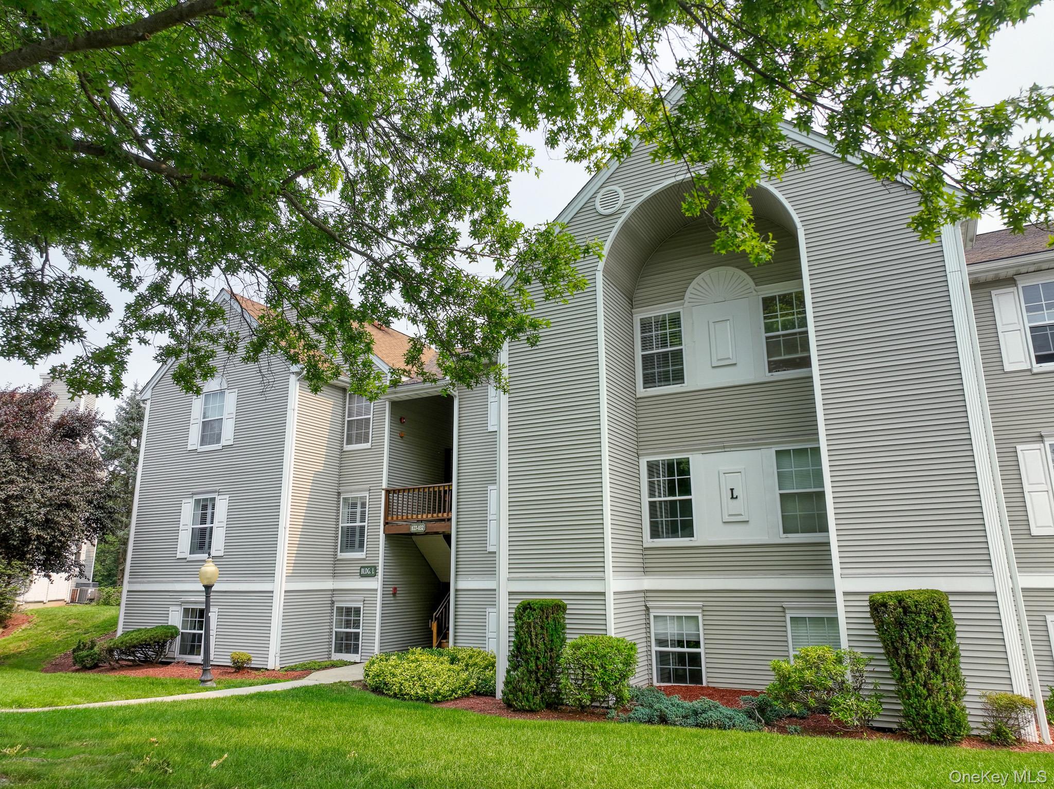 1130 Washington Green Property Photo 1