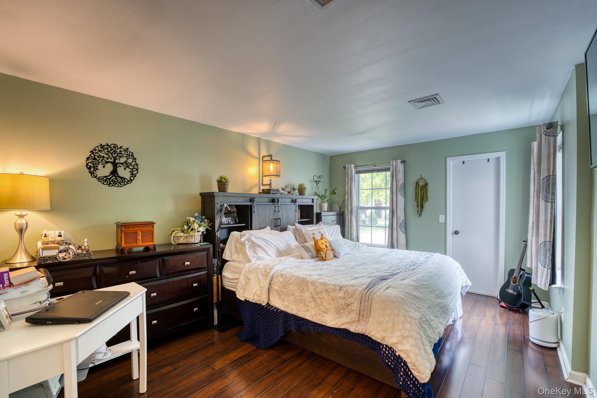 1130 Washington Green Property Photo 13