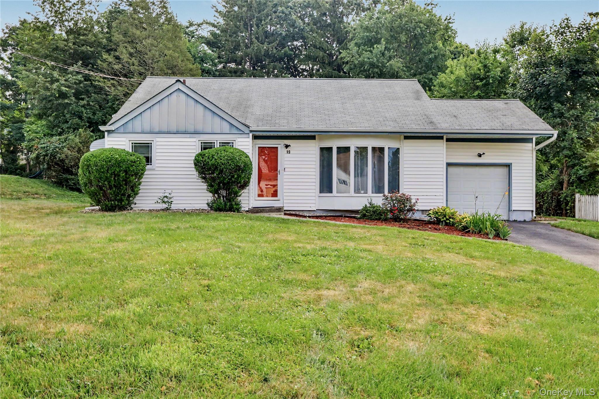 19 Cynthia Road Property Photo 1