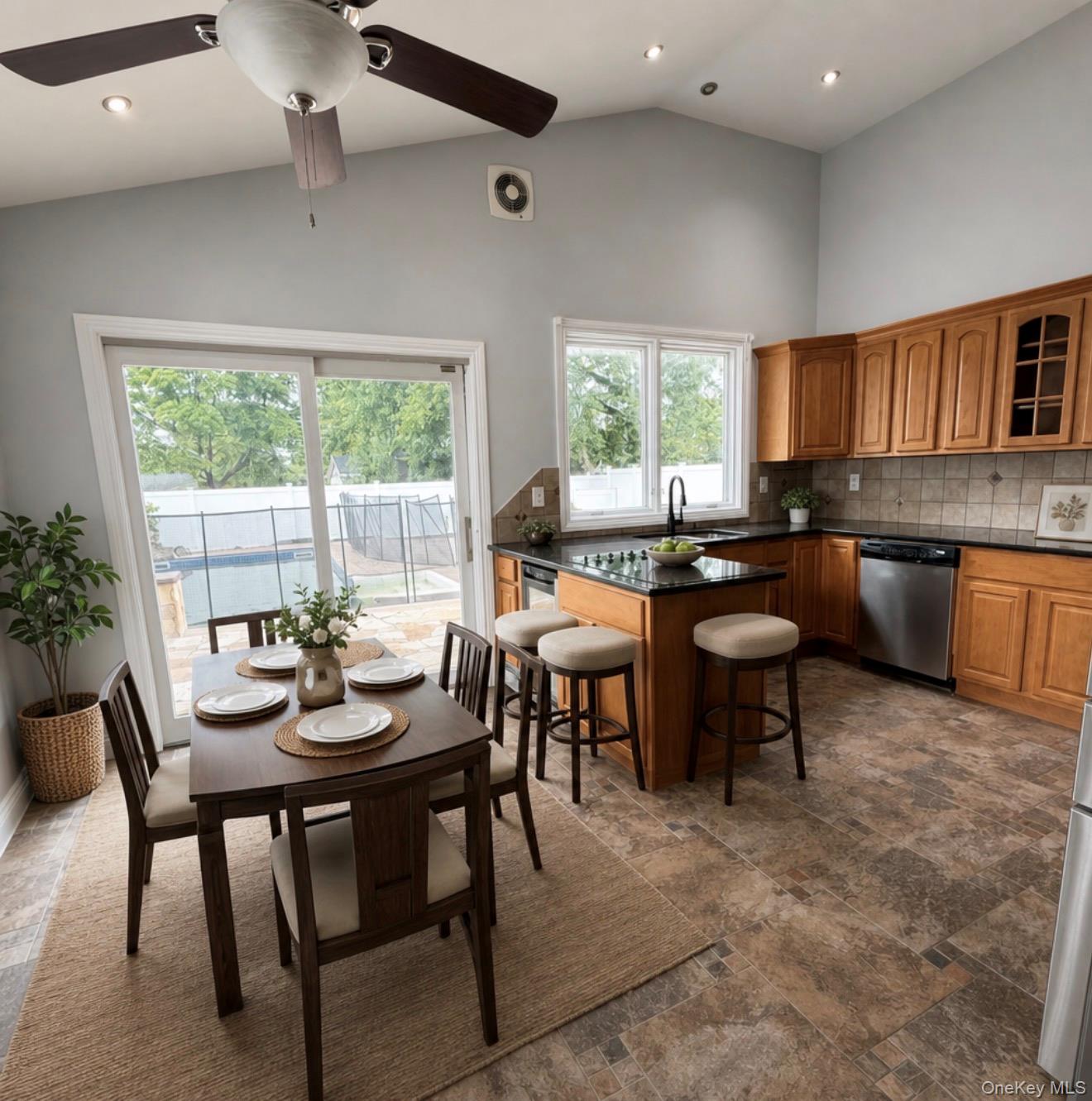 254 Park Avenue Property Photo 2