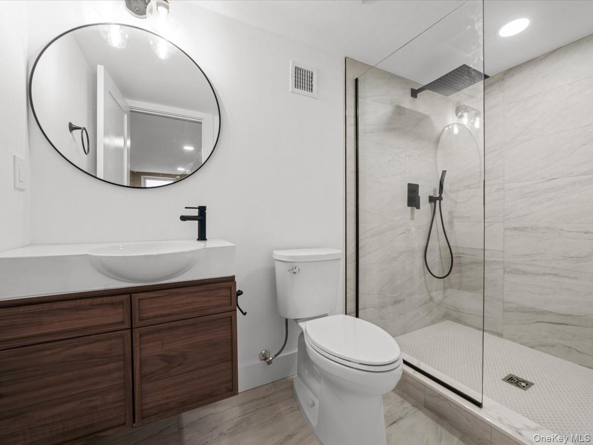 8 Brixton Road Property Photo 44