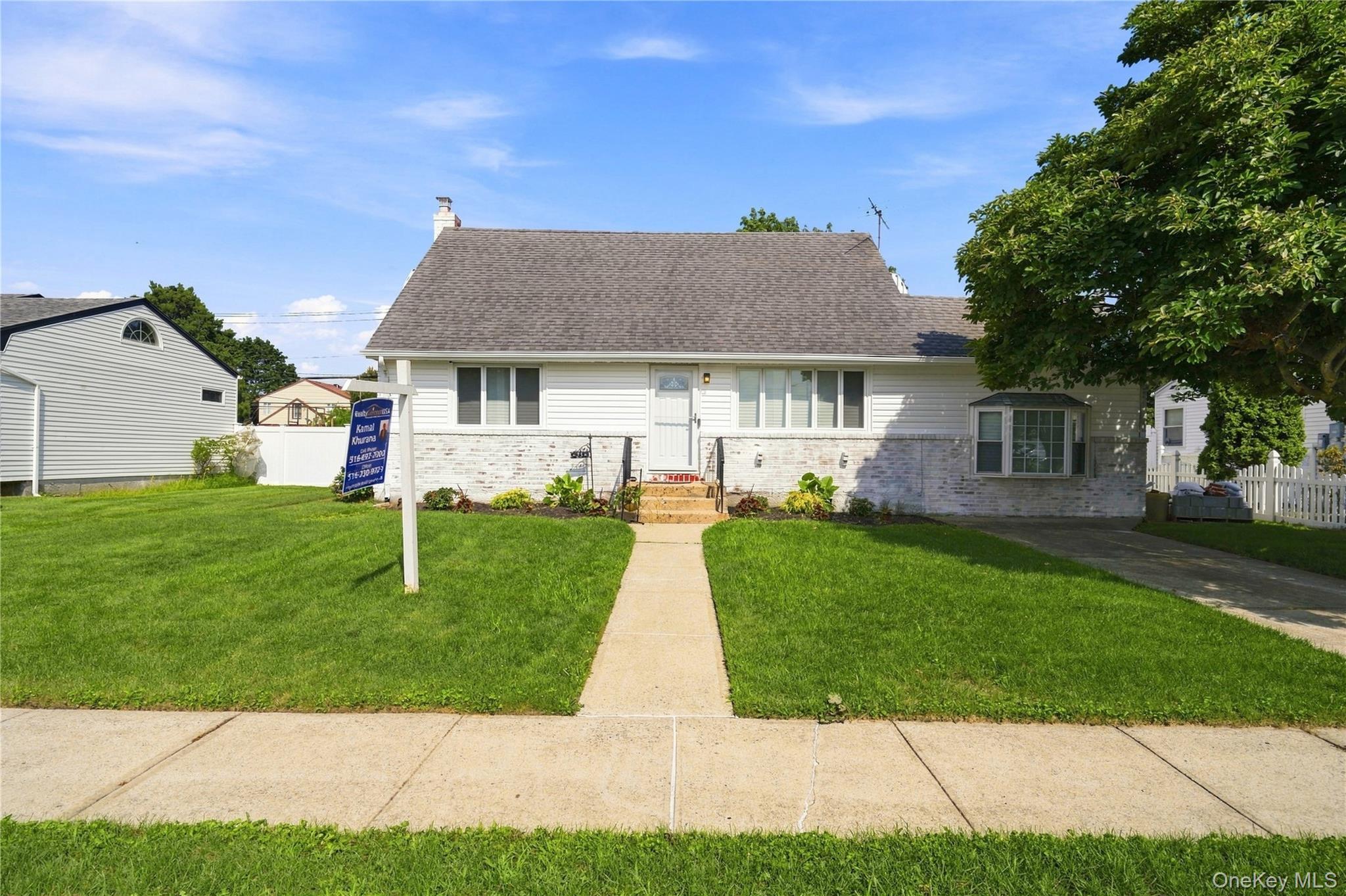 25 Lois Lane Property Photo 1