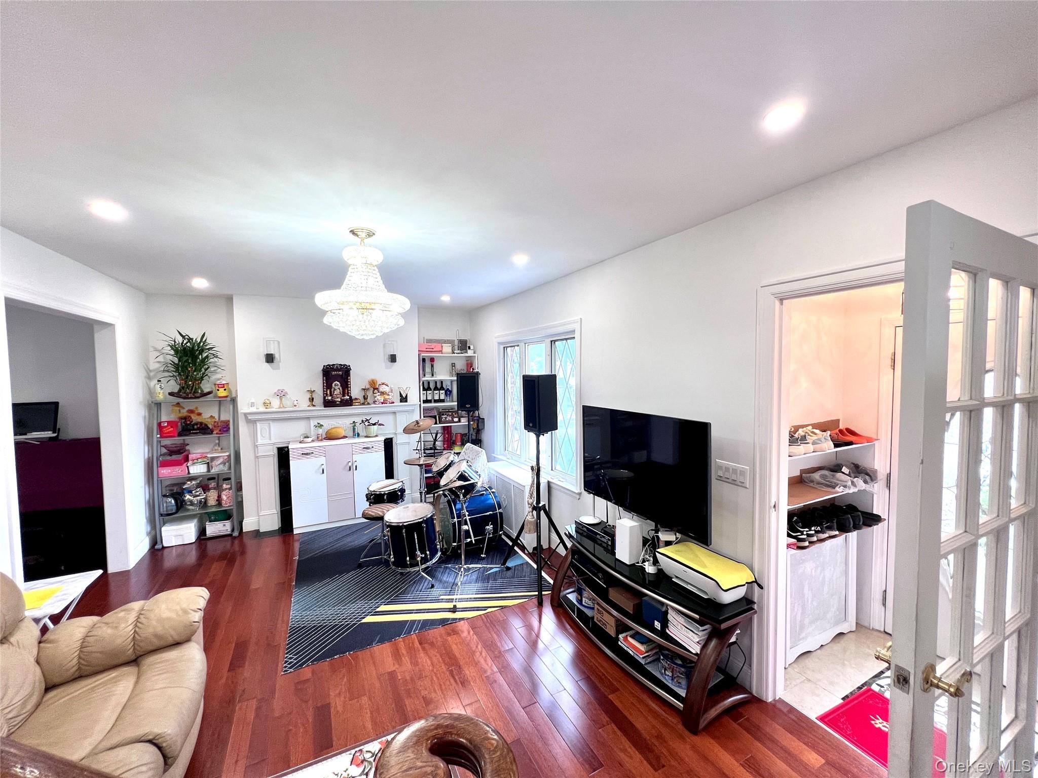 1531 145th Place Property Photo 5