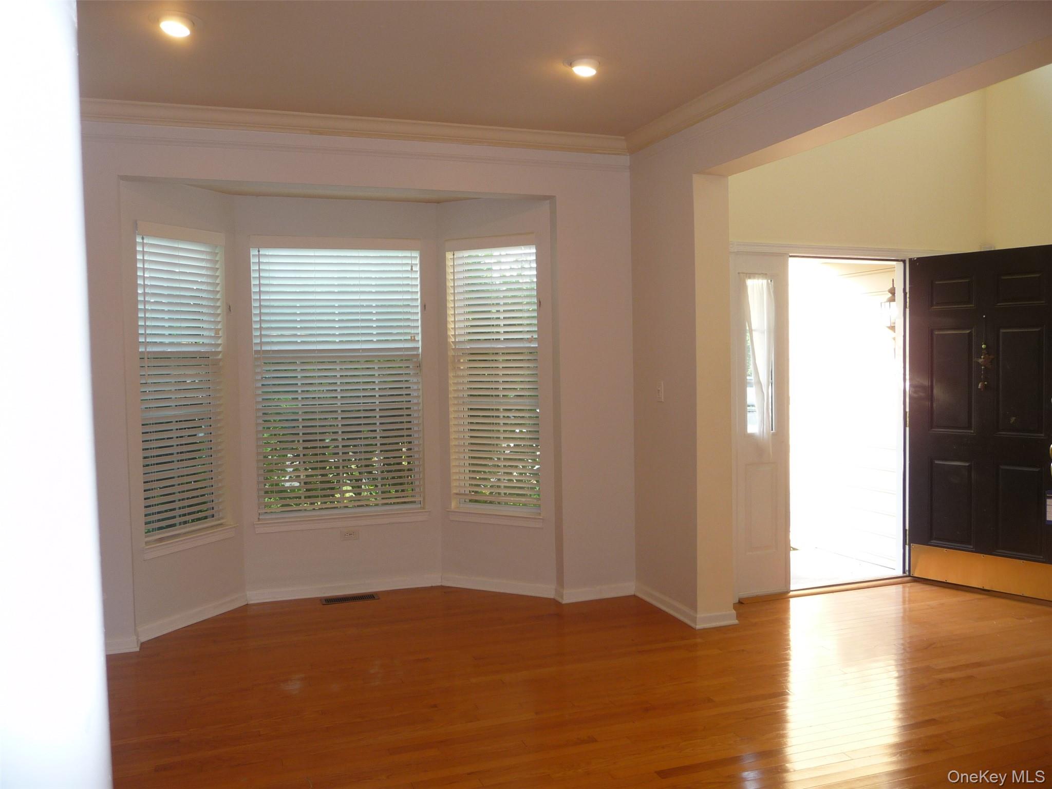 220 Roosevelt Drive Property Photo 5