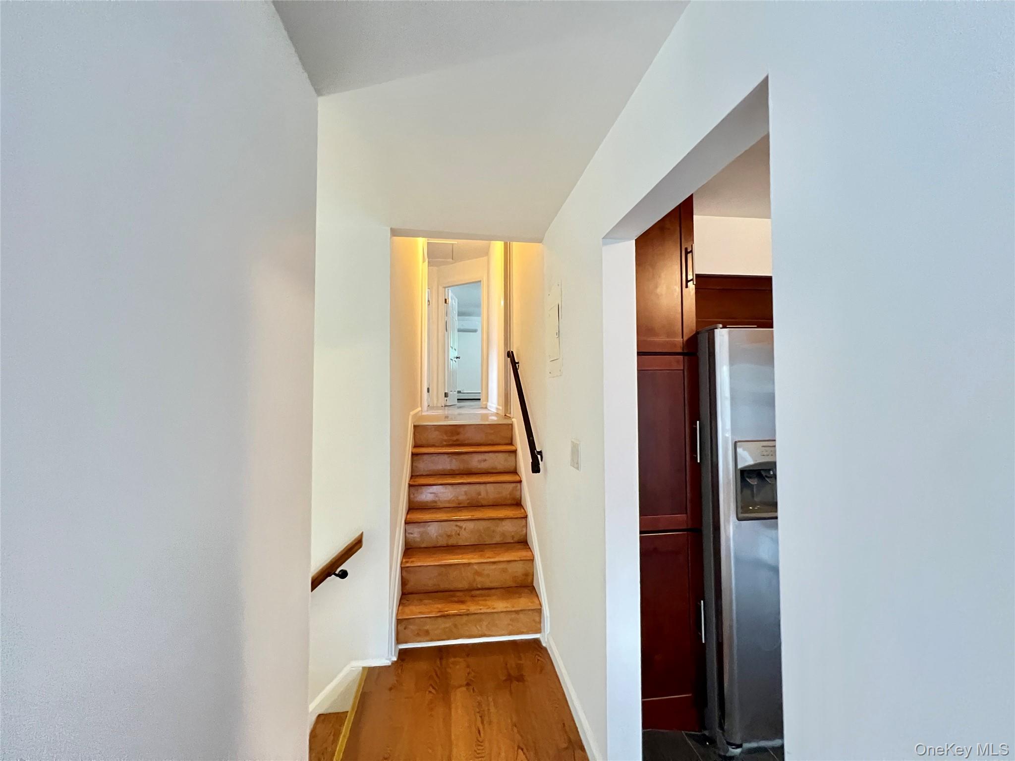 6915 Little Neck Parkway Property Photo 14