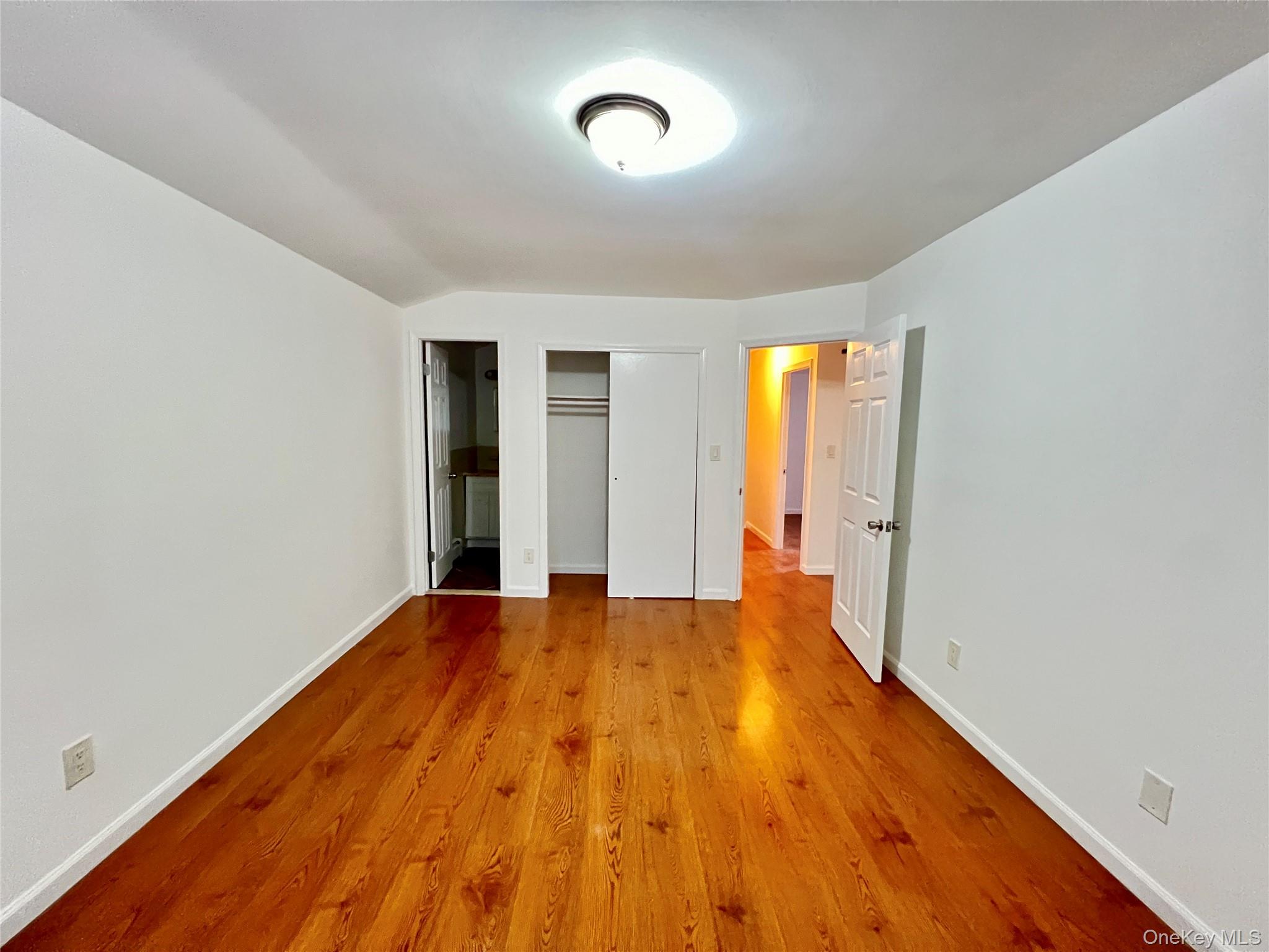 6915 Little Neck Parkway Property Photo 18