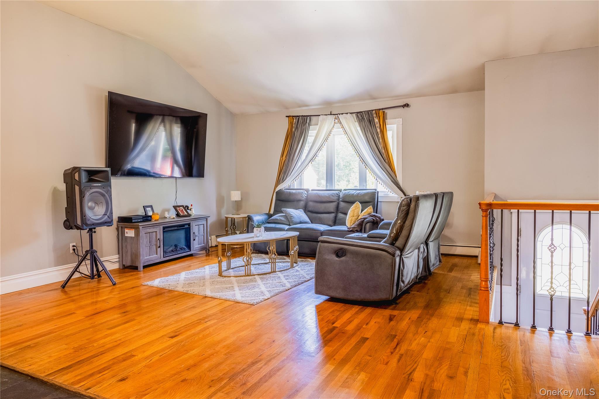 5 2nd Street Property Photo 8