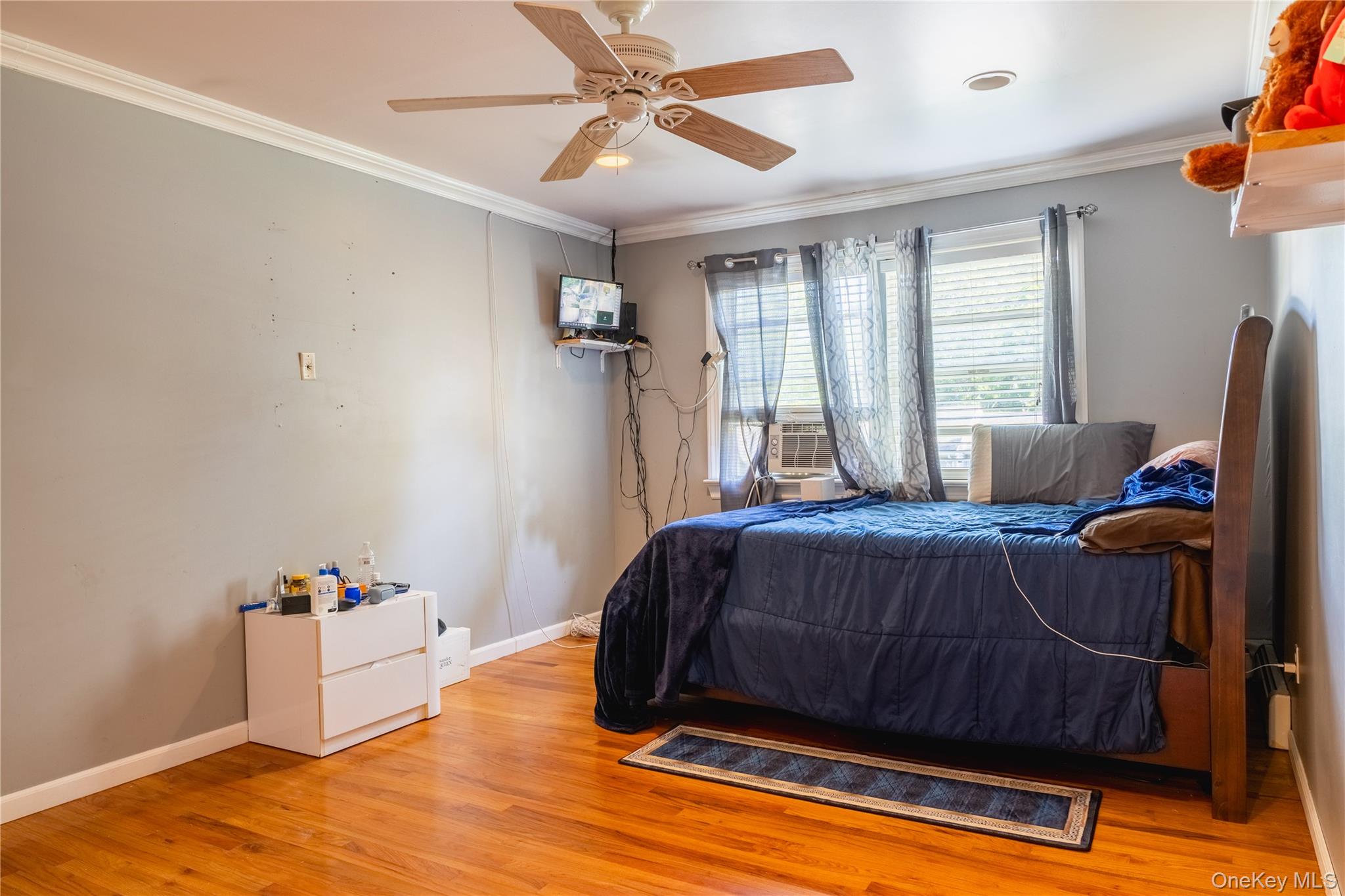 5 2nd Street Property Photo 14