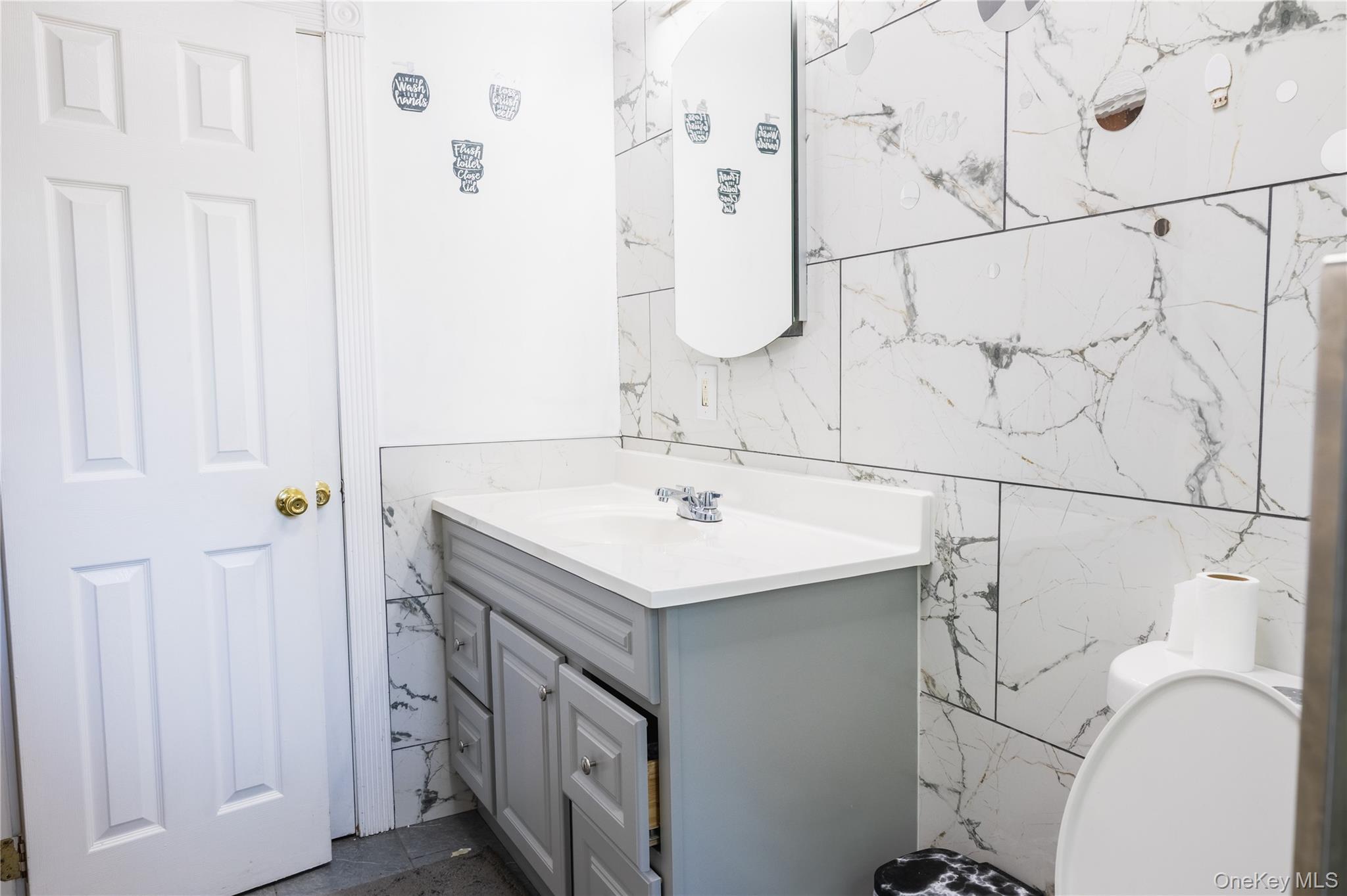 5 2nd Street Property Photo 15