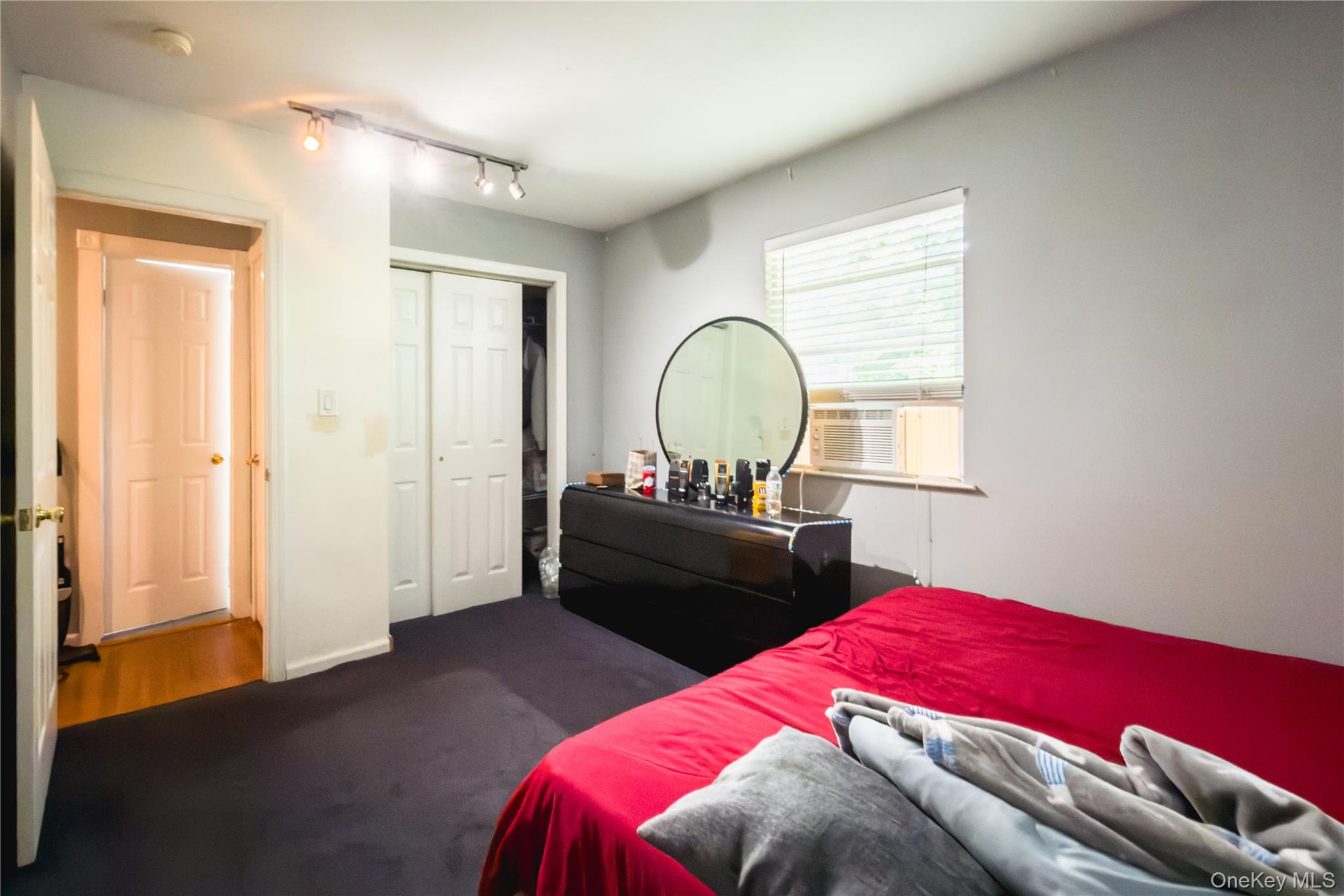 5 2nd Street Property Photo 18