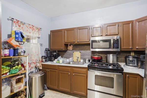 216 Dubois Street Property Photo 15