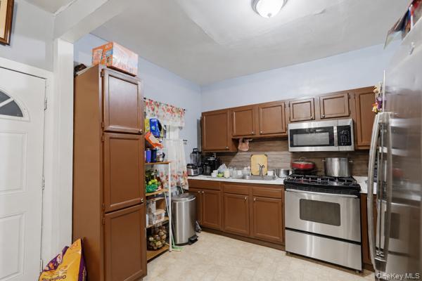216 Dubois Street Property Photo 18