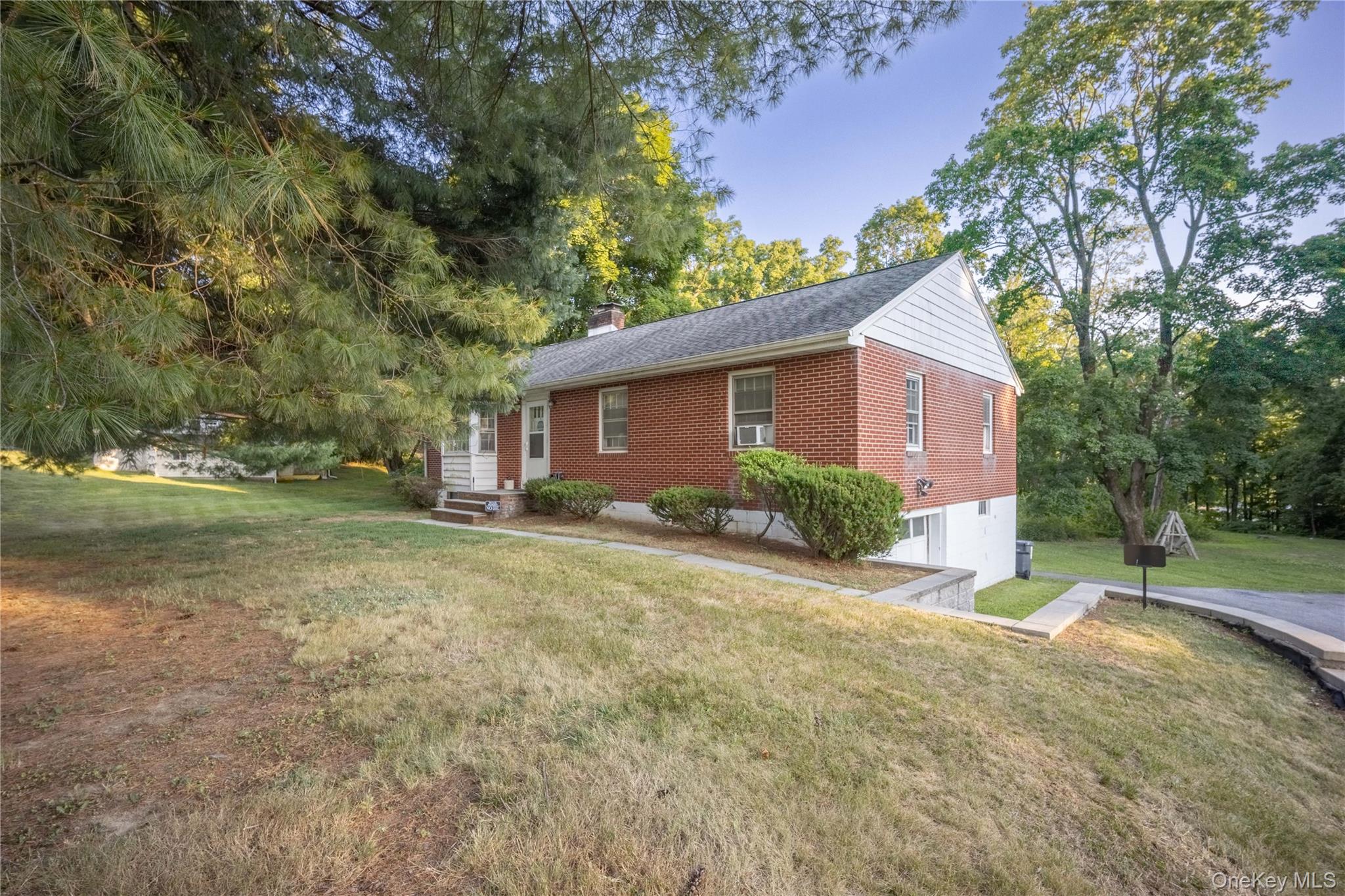 1561-1565 Route 376 Property Photo 2