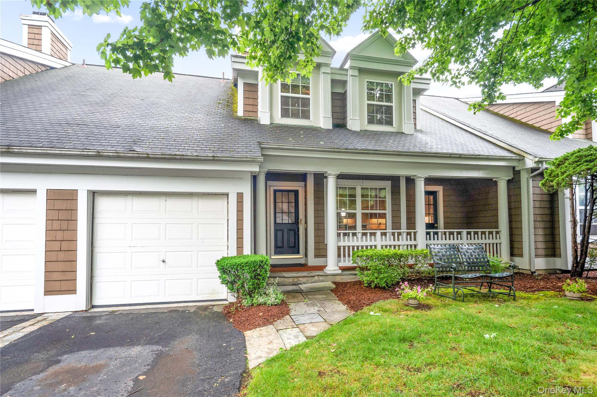 19 Winterberry Lane Property Photo 2