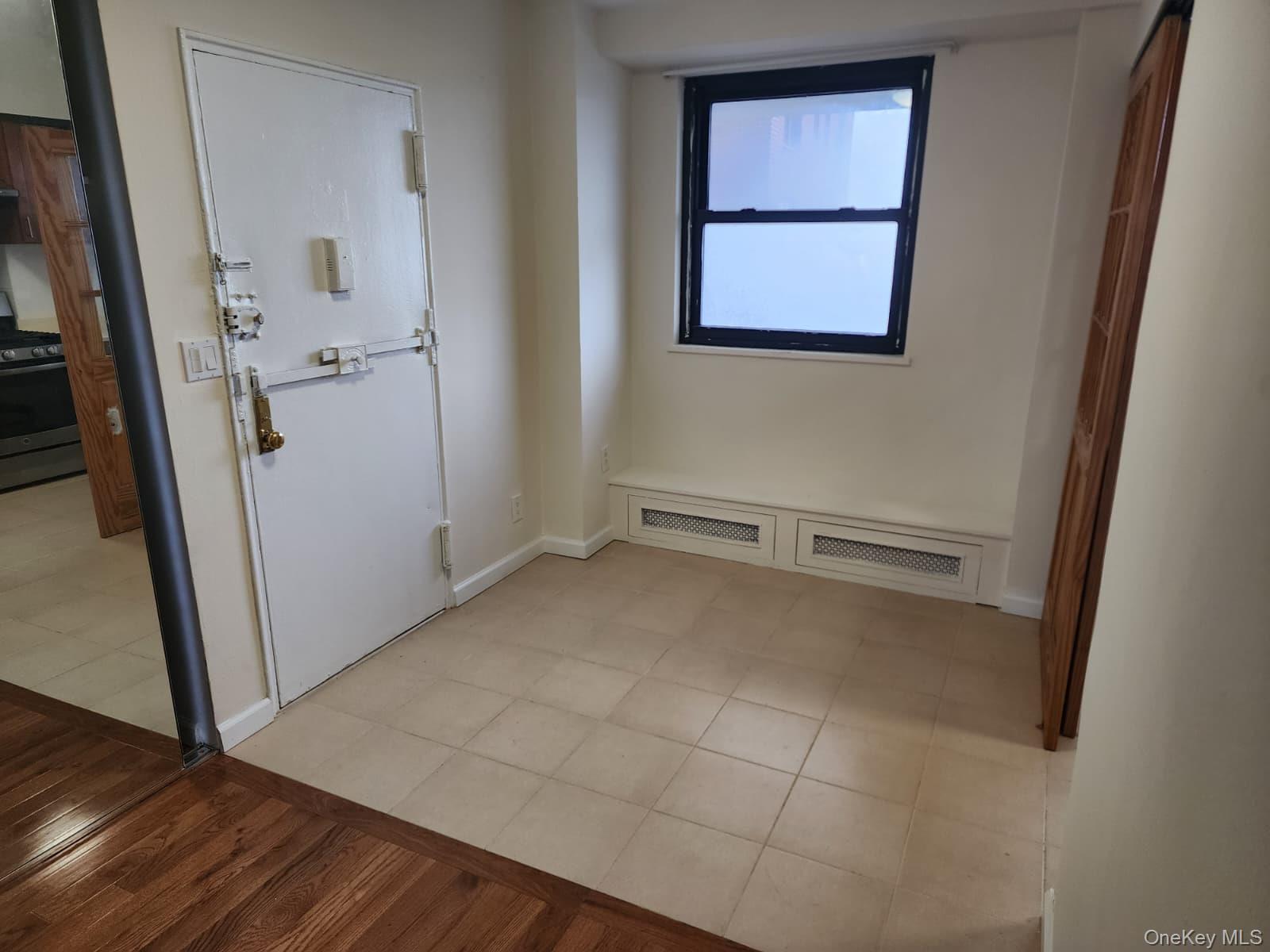 61-45 98th Street 8g Property Photo 3