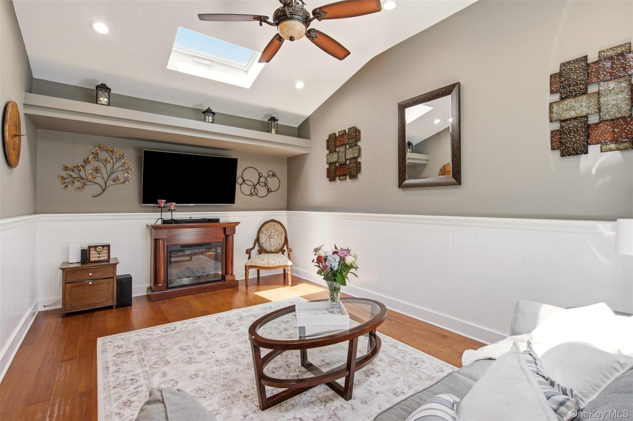 18 Executive Drive Property Photo 6