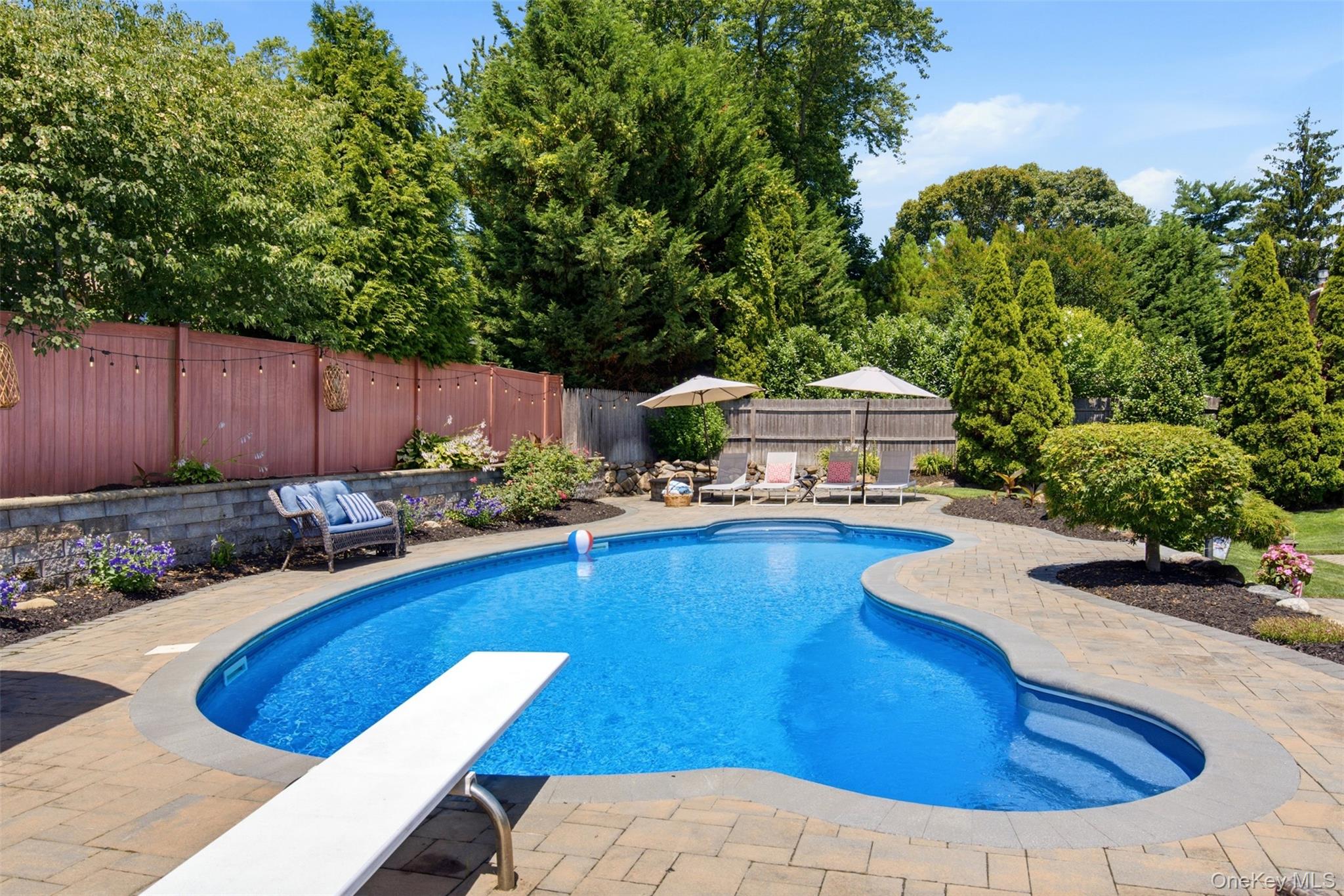18 Executive Drive Property Photo 32