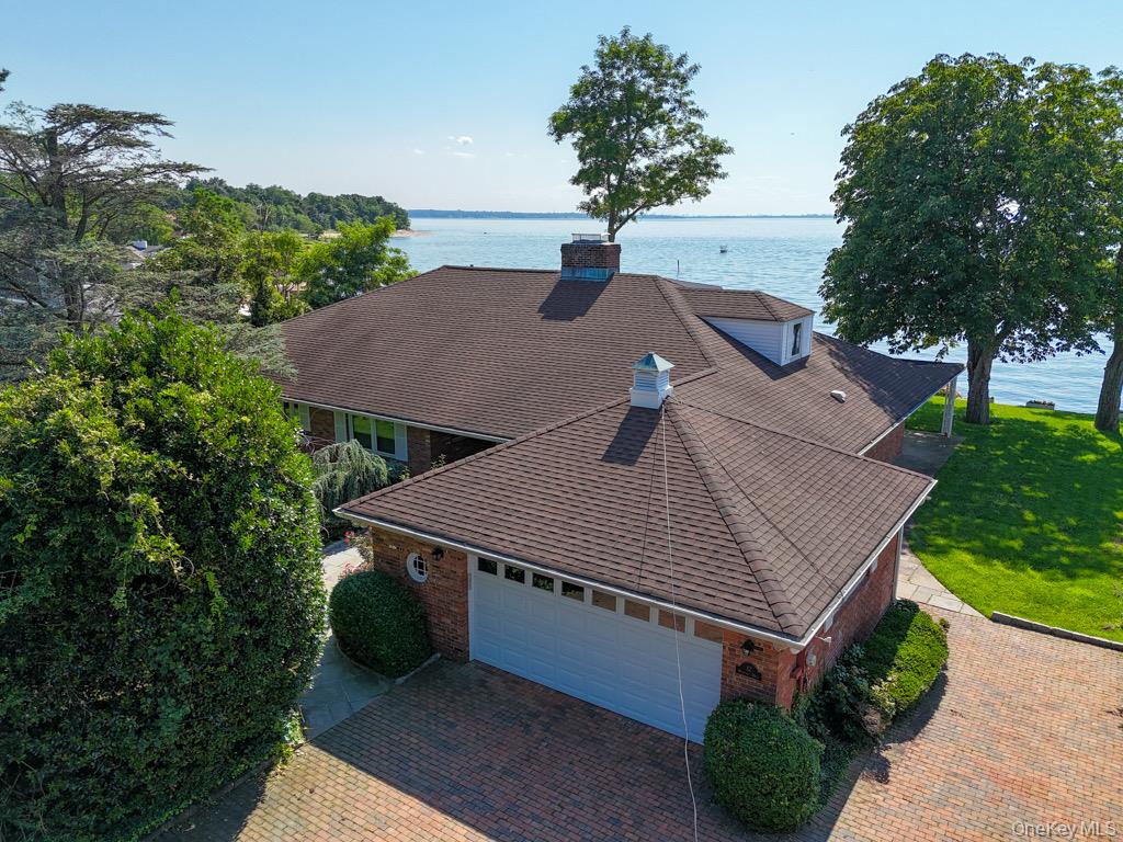 32 Westland Drive Property Photo 9