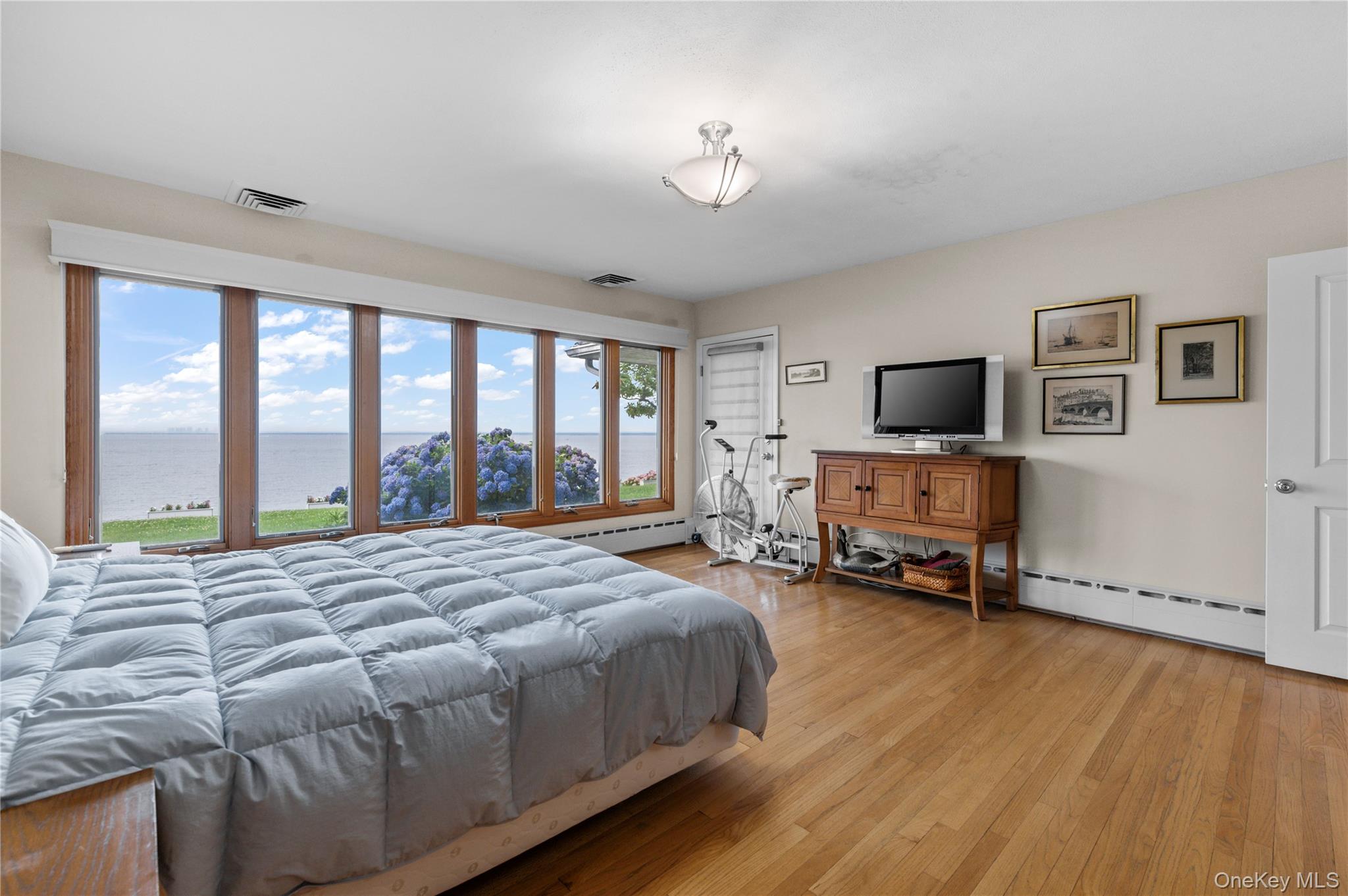 32 Westland Drive Property Photo 28