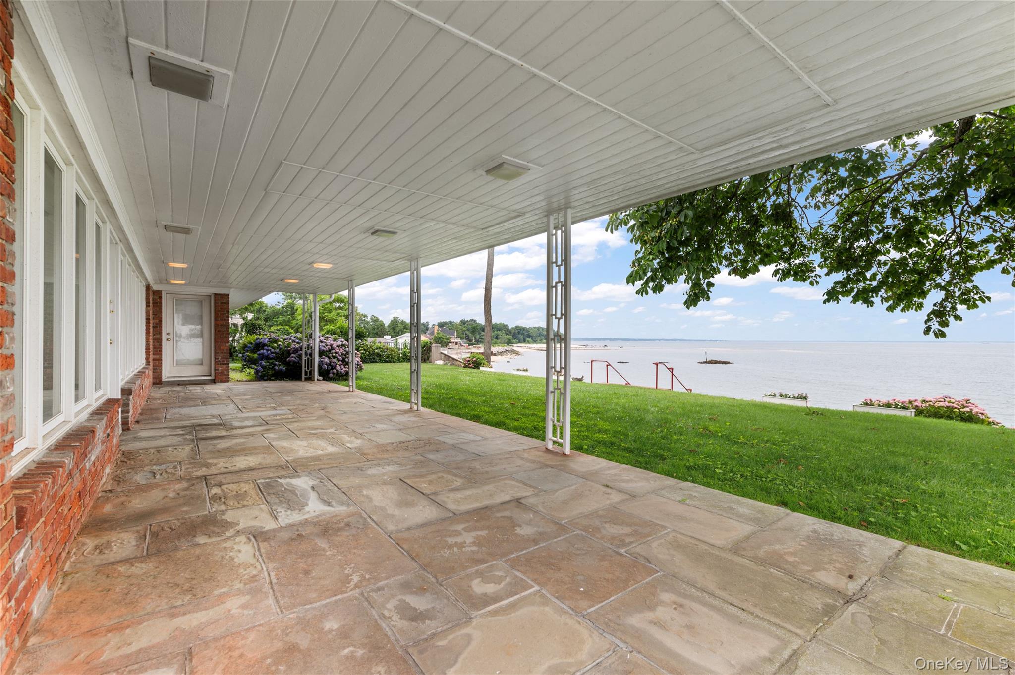 32 Westland Drive Property Photo 42