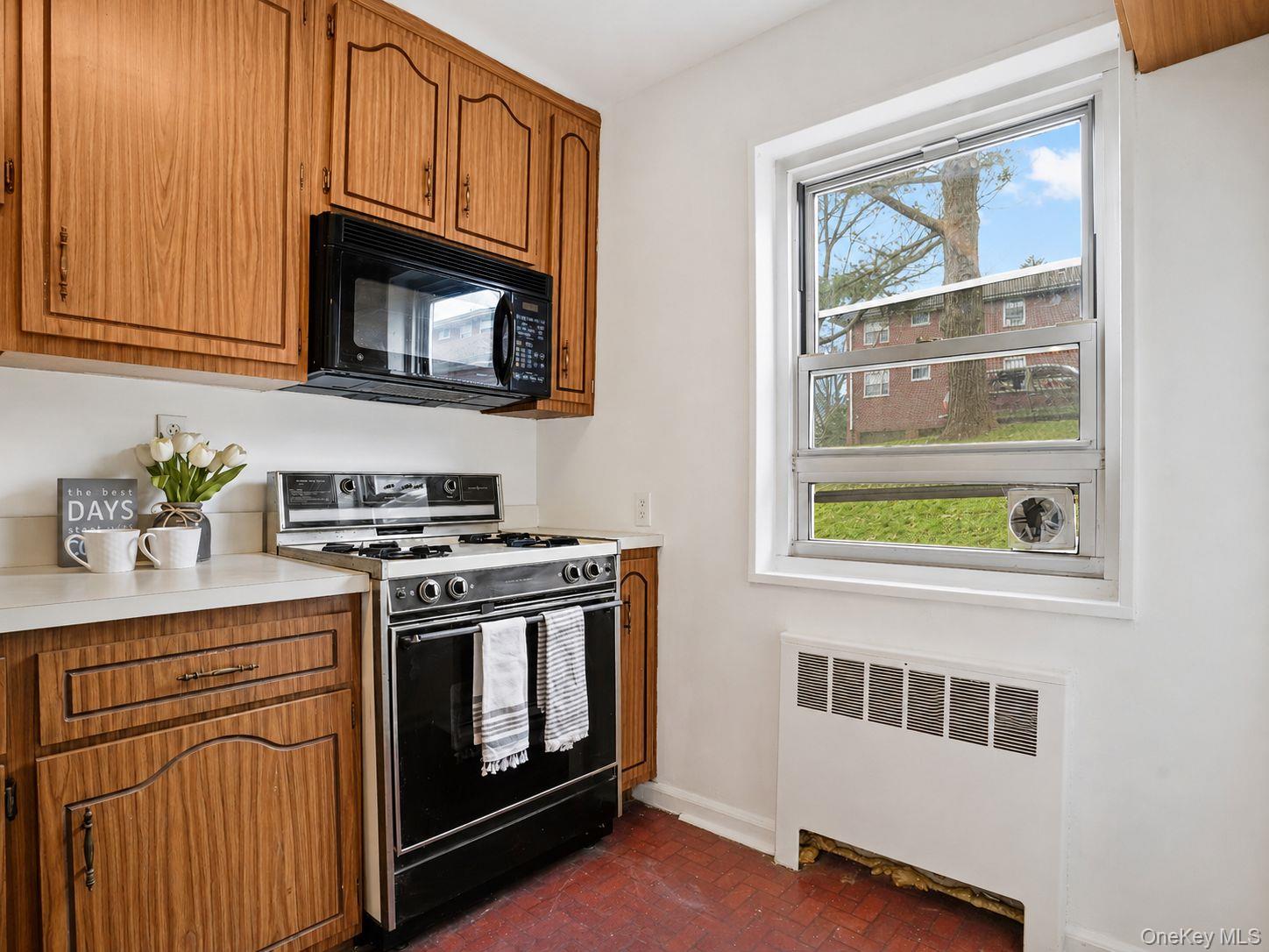 6 Dehaven Drive 1e Property Photo 9
