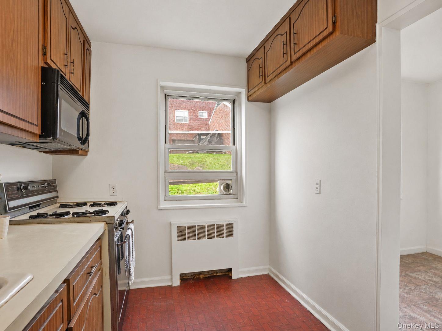 6 Dehaven Drive 1e Property Photo 11