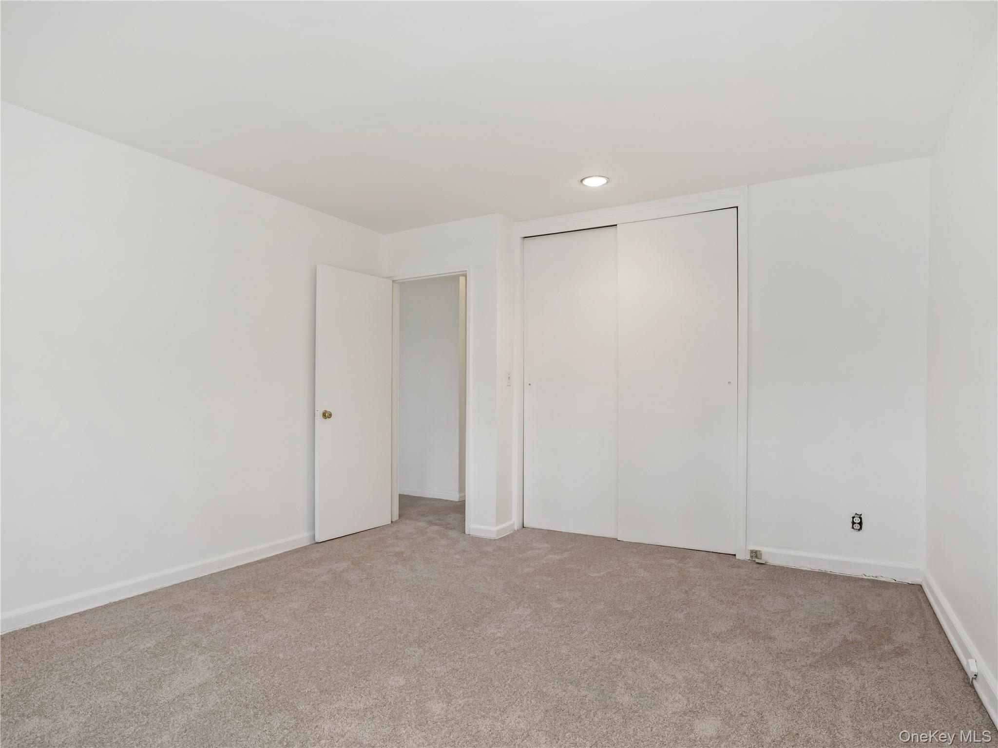 6 Dehaven Drive 1e Property Photo 14
