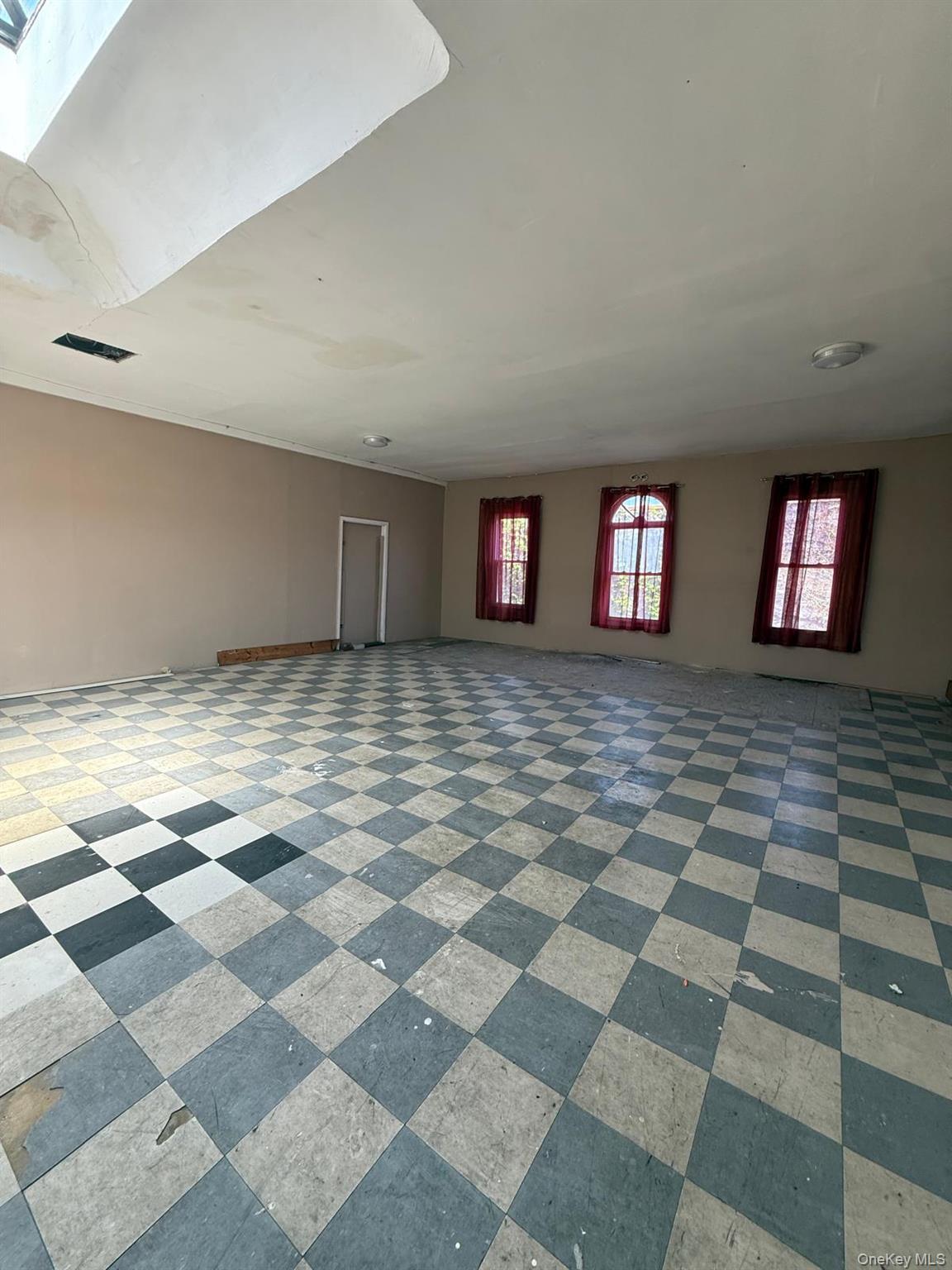 169 Chester Street Property Photo 6
