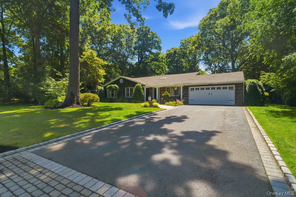 20 Oak Tree Drive Property Photo 1