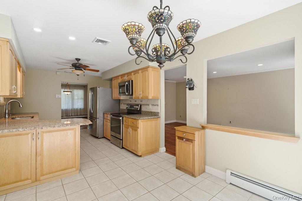 20 Oak Tree Drive Property Photo 9