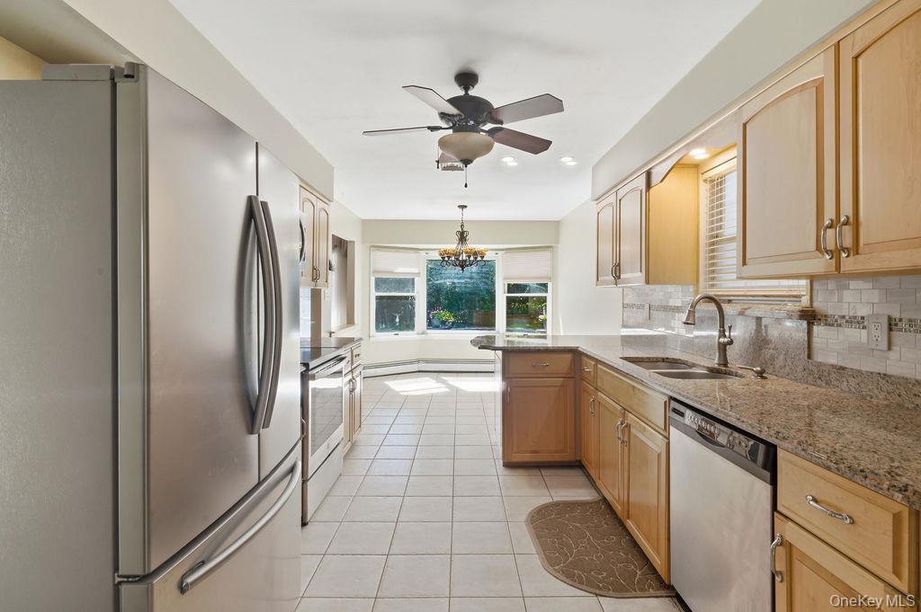20 Oak Tree Drive Property Photo 10