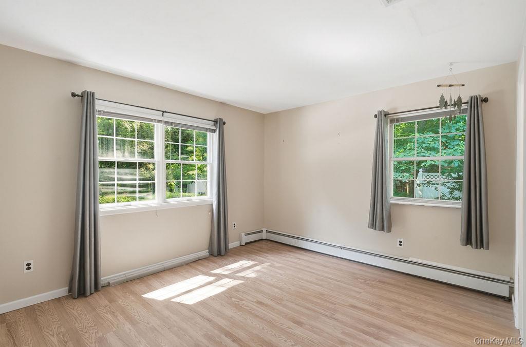 20 Oak Tree Drive Property Photo 14
