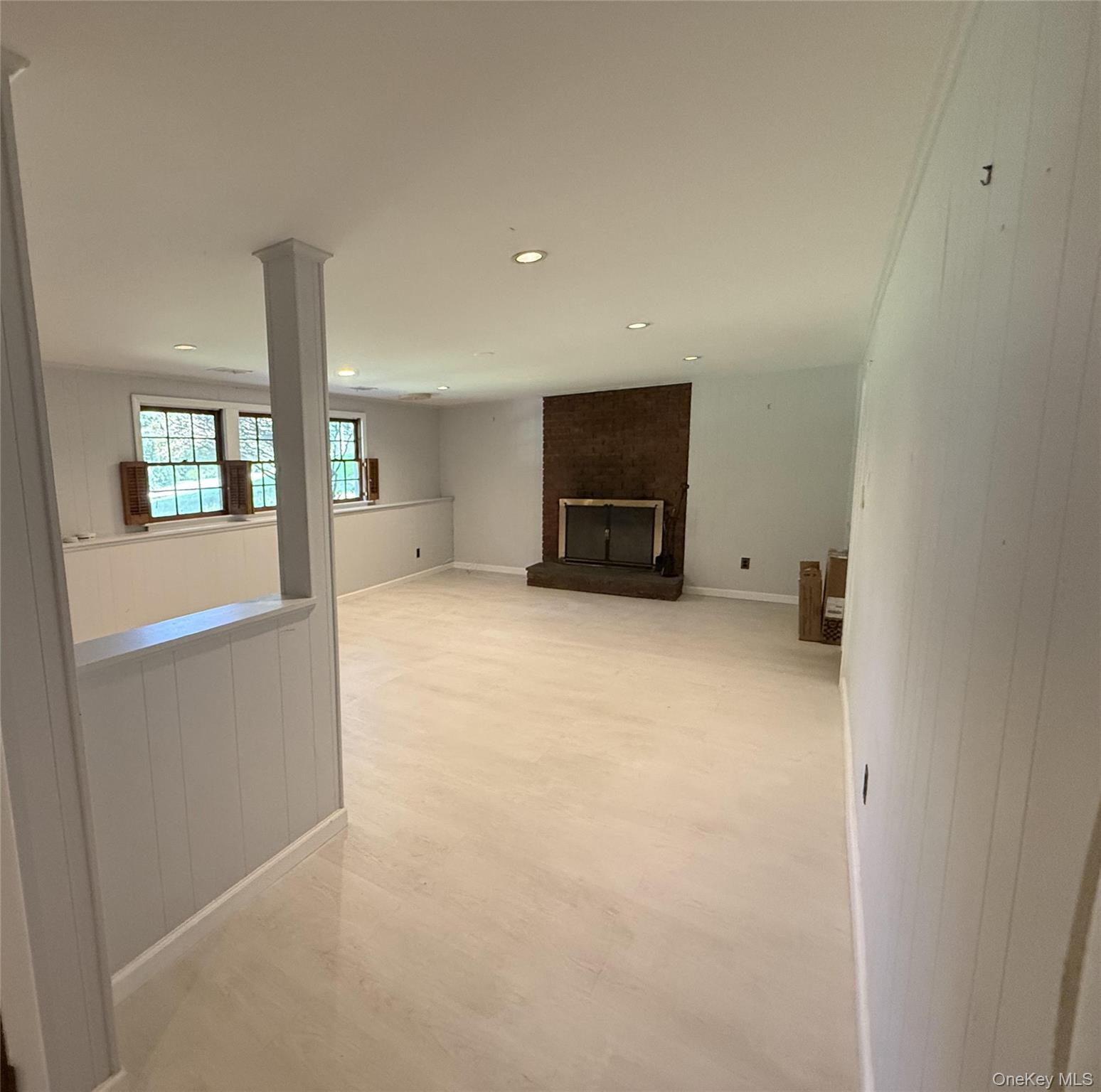 58 Quakerbridge Road Property Photo 3