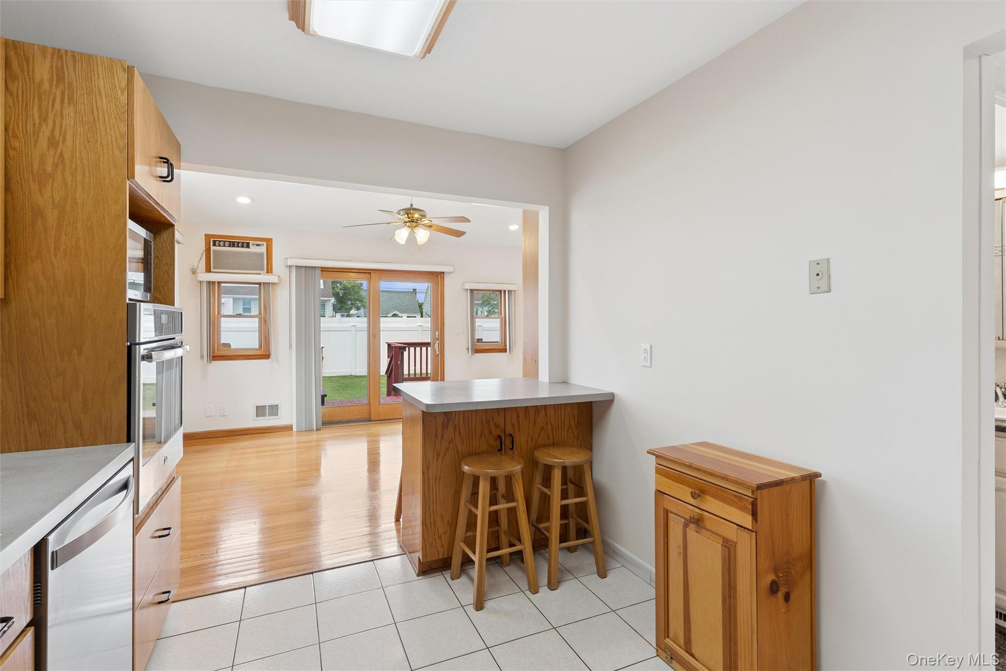 1016 Washington Avenue Property Photo 10
