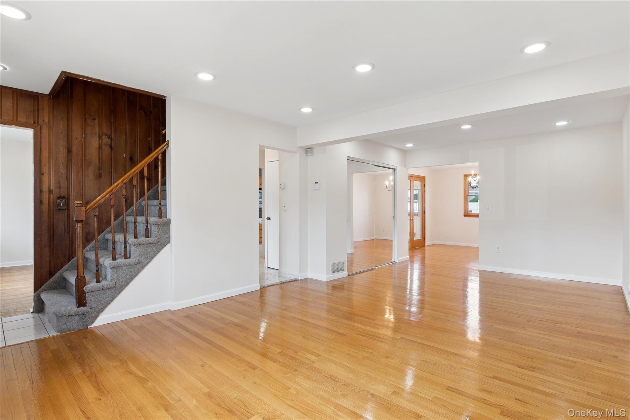 1016 Washington Avenue Property Photo 12