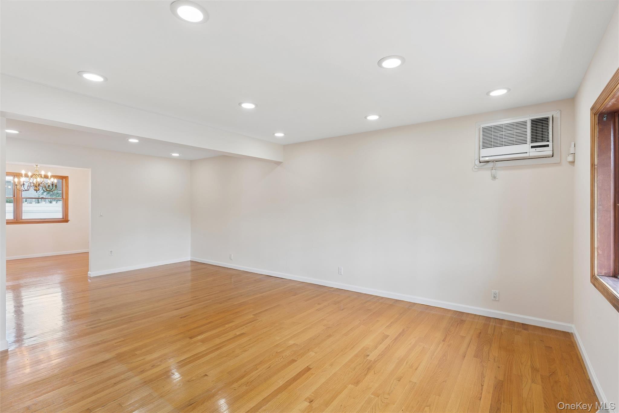 1016 Washington Avenue Property Photo 13