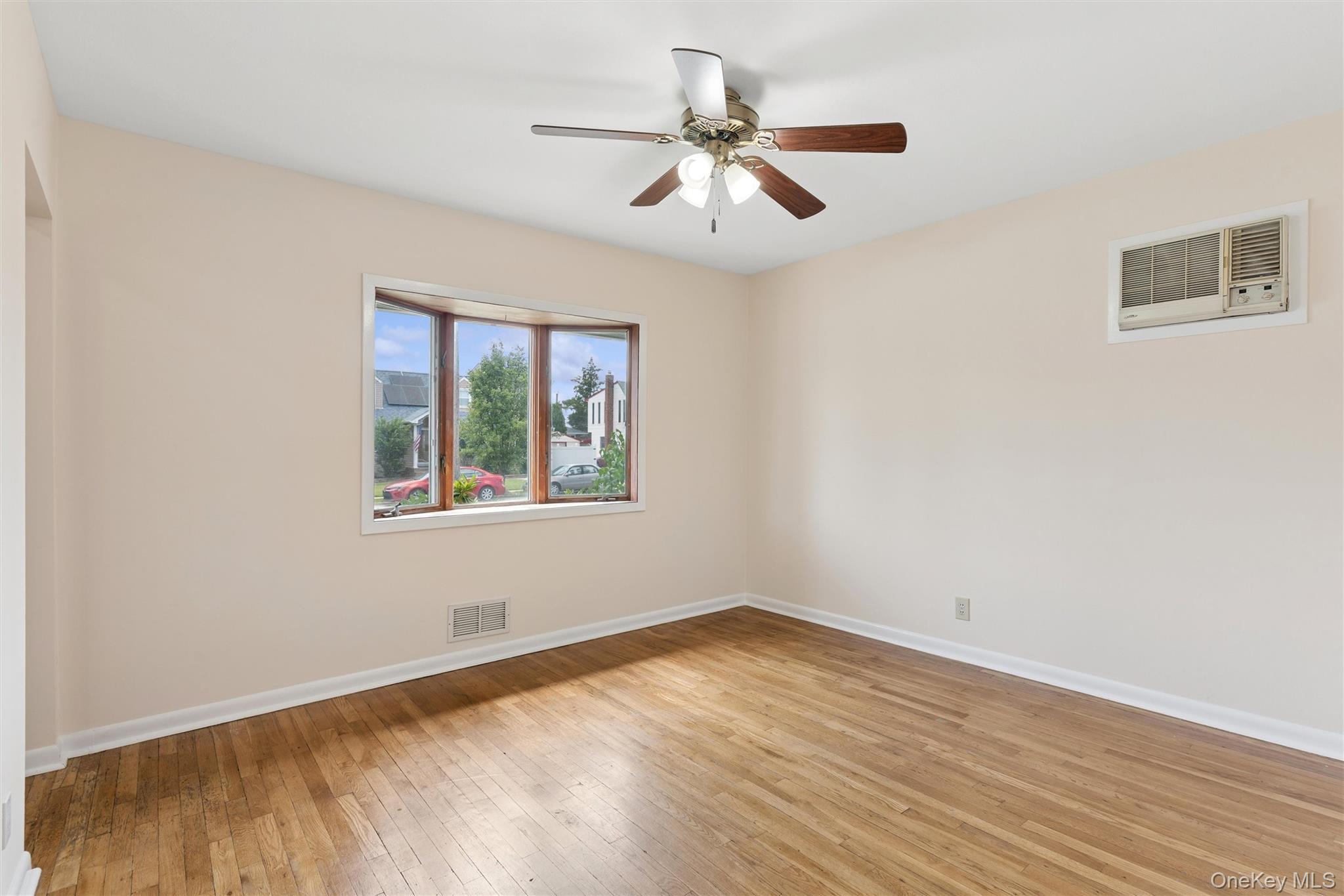 1016 Washington Avenue Property Photo 15