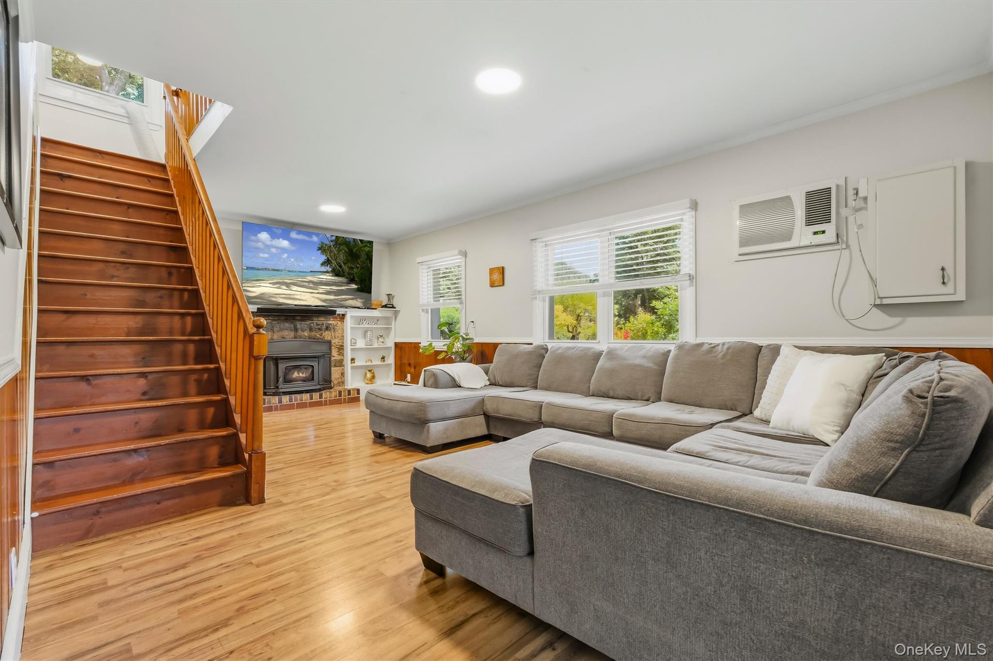 28 Mahopac Avenue Property Photo 13