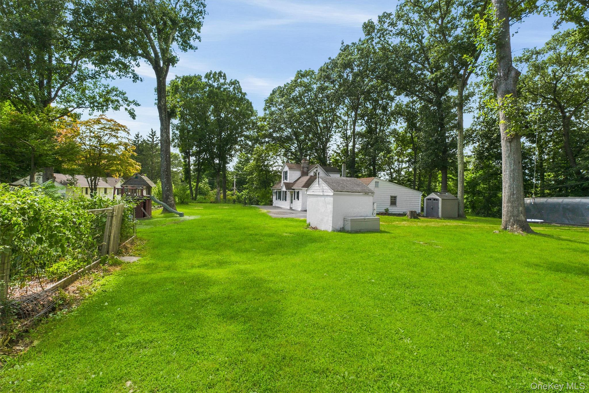 28 Mahopac Avenue Property Photo 23